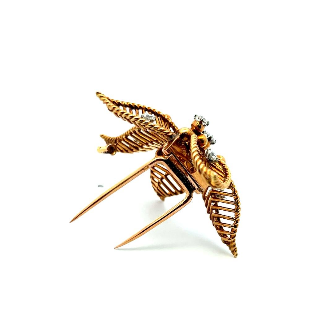 Broche en or jaune 18 carats Cartier 0.85 Carat Round Brilliant G VS1 Diamond en vente 5