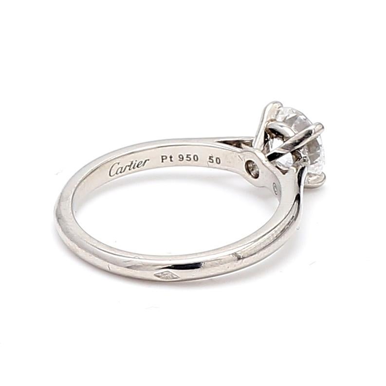 Women's Cartier 0.90 Carat Round Brilliant Shape D-VVS2 Diamond Platinum Engagement Ring For Sale