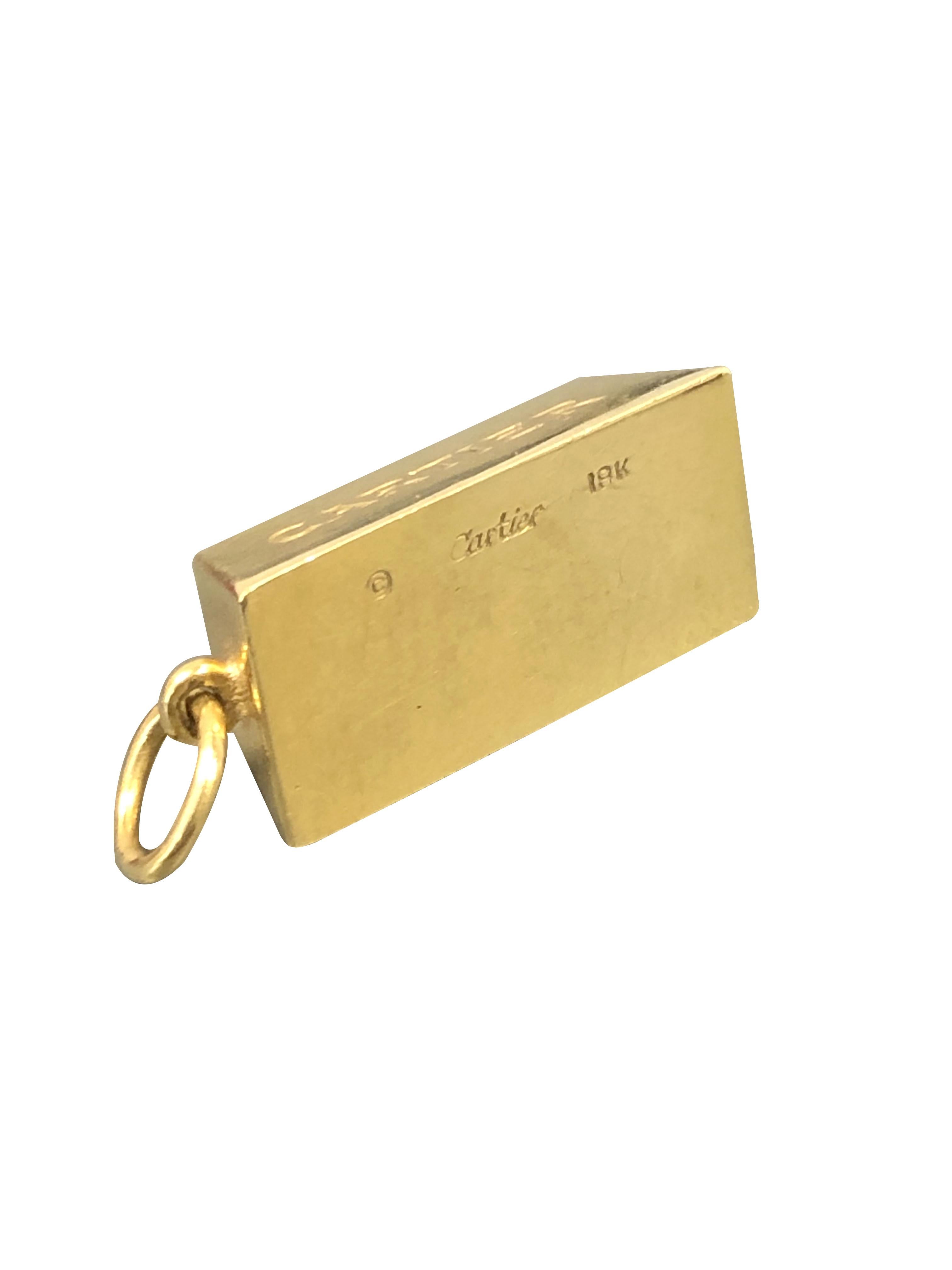 Cartier Pendentif ouverture 1 ingot en or jaune avec pendentif Excellent état à Chicago, IL