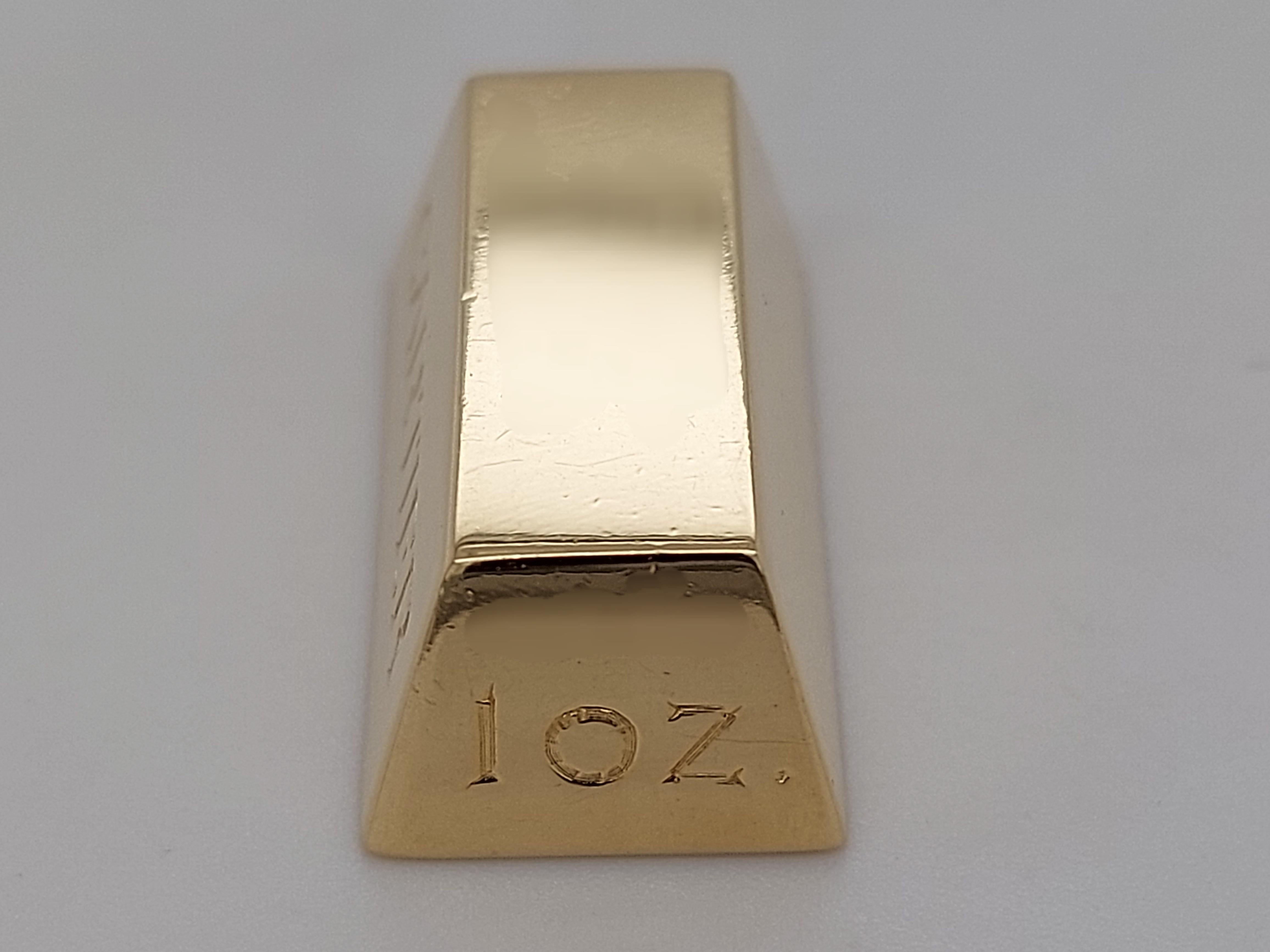 Cartier 1 oz Ingot Brick Bar Solid 18 Karat Gold Charm or Pendant from 1970s 2