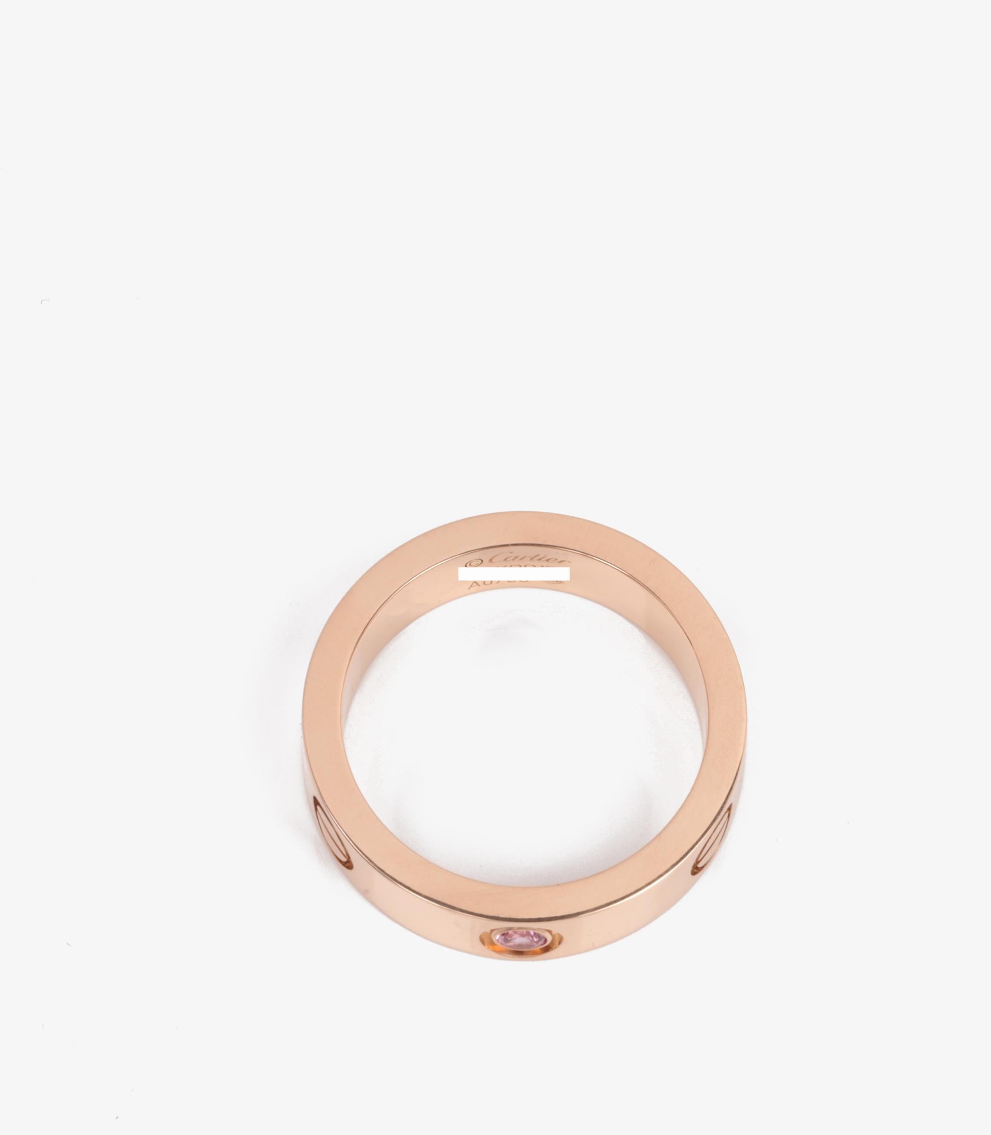 Cartier: 18 Karat Roségold Love Band-Ring mit 1 rosa Saphir für Damen oder Herren im Angebot
