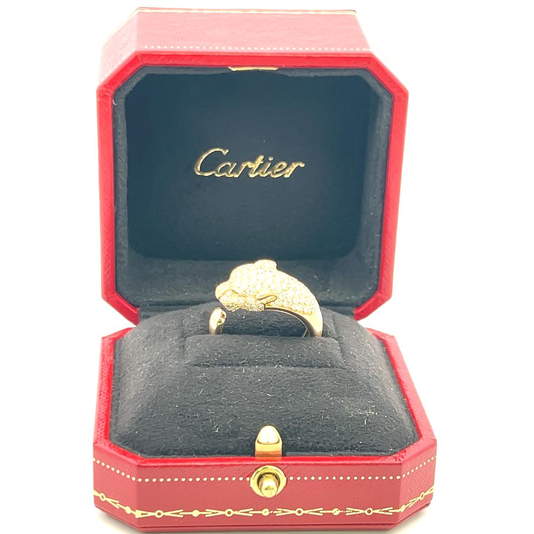 Designer :
CARTIER
Titre :
Cartier 1.15 Carat Round Brilliant G VS Diamond 18 Karat Yellow Gold Panthere Ring
Le style :
Panthère
Métal :
Or jaune 18 carats
Pierre précieuse 1 :
Diamant de 1.15 carat
Nombre de pierres :
137
Couleur :
G
La clarté