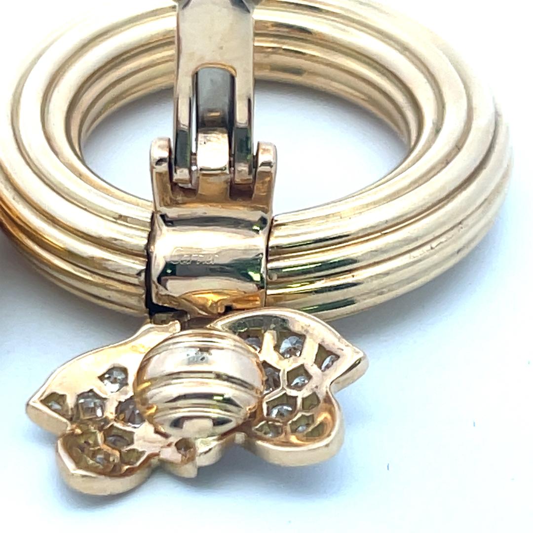 Cartier 1.25 Carat Round Brilliant Diamond 18 Karat Yellow Gold Dangling Earring For Sale 3