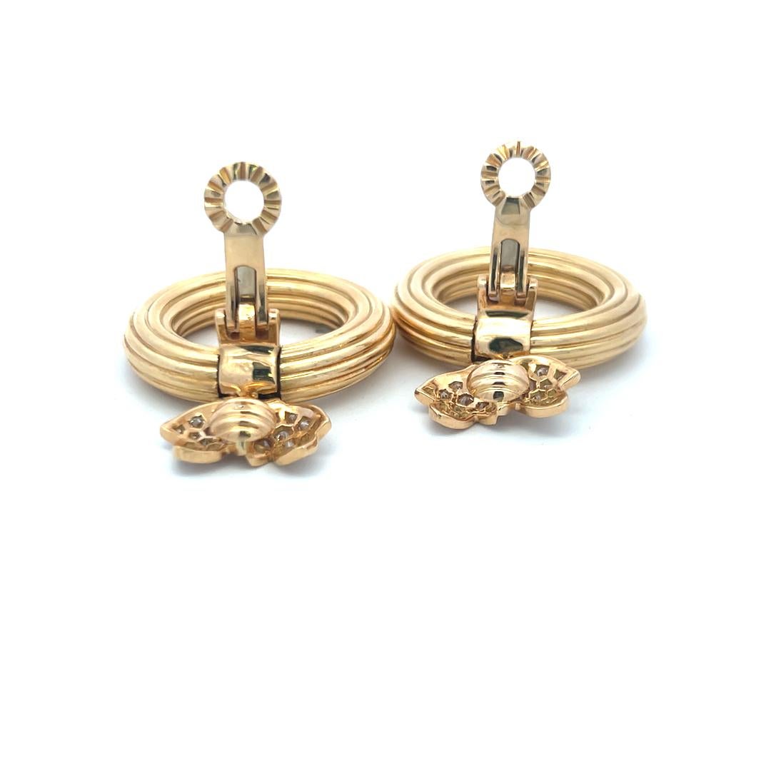 Cartier 1.25 Carat Round Brilliant Diamond 18 Karat Yellow Gold Dangling Earring For Sale 4