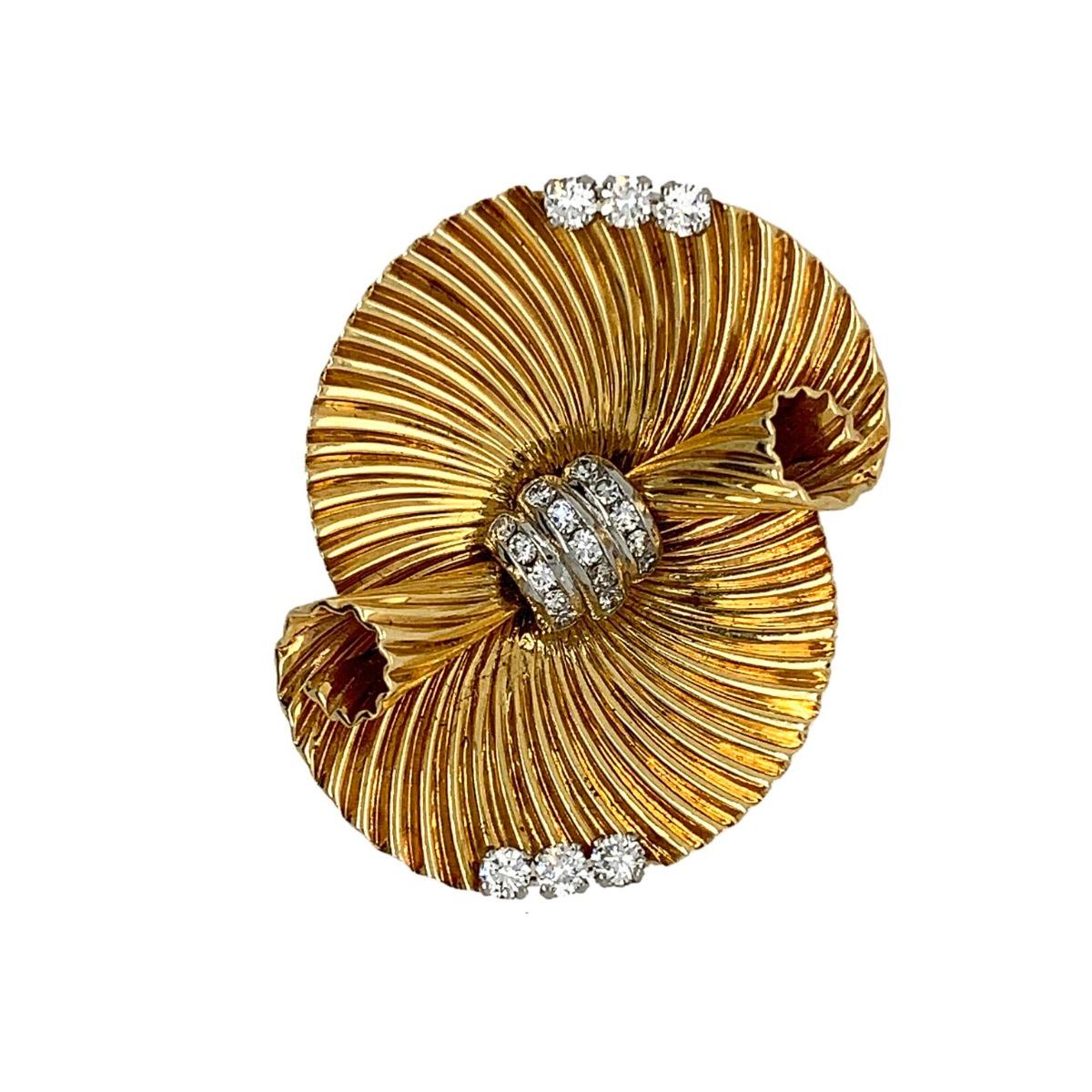 Contemporary Cartier 14 Karat Yellow Gold Diamond Clip Brooch