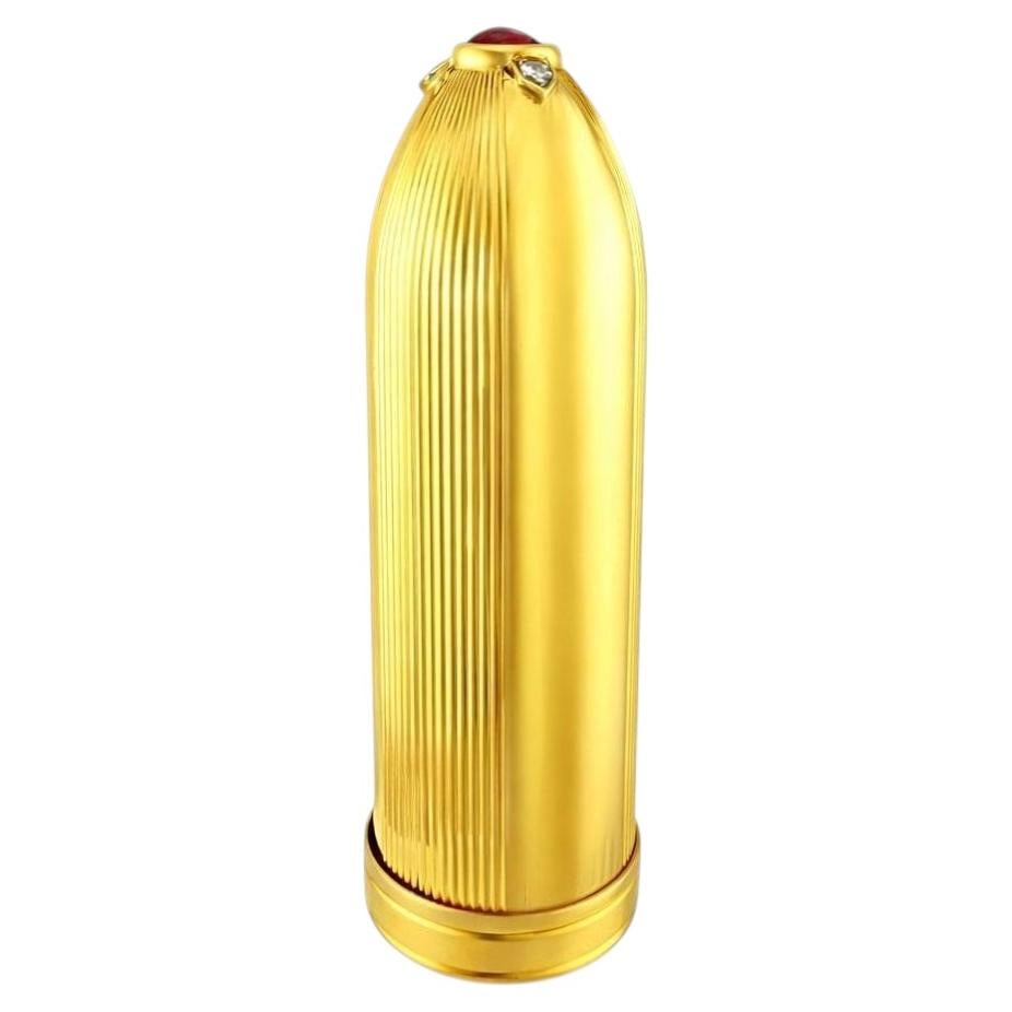 Etui à rouge à lèvres en or jaune 14 carats, rubis et diamants de Cartier