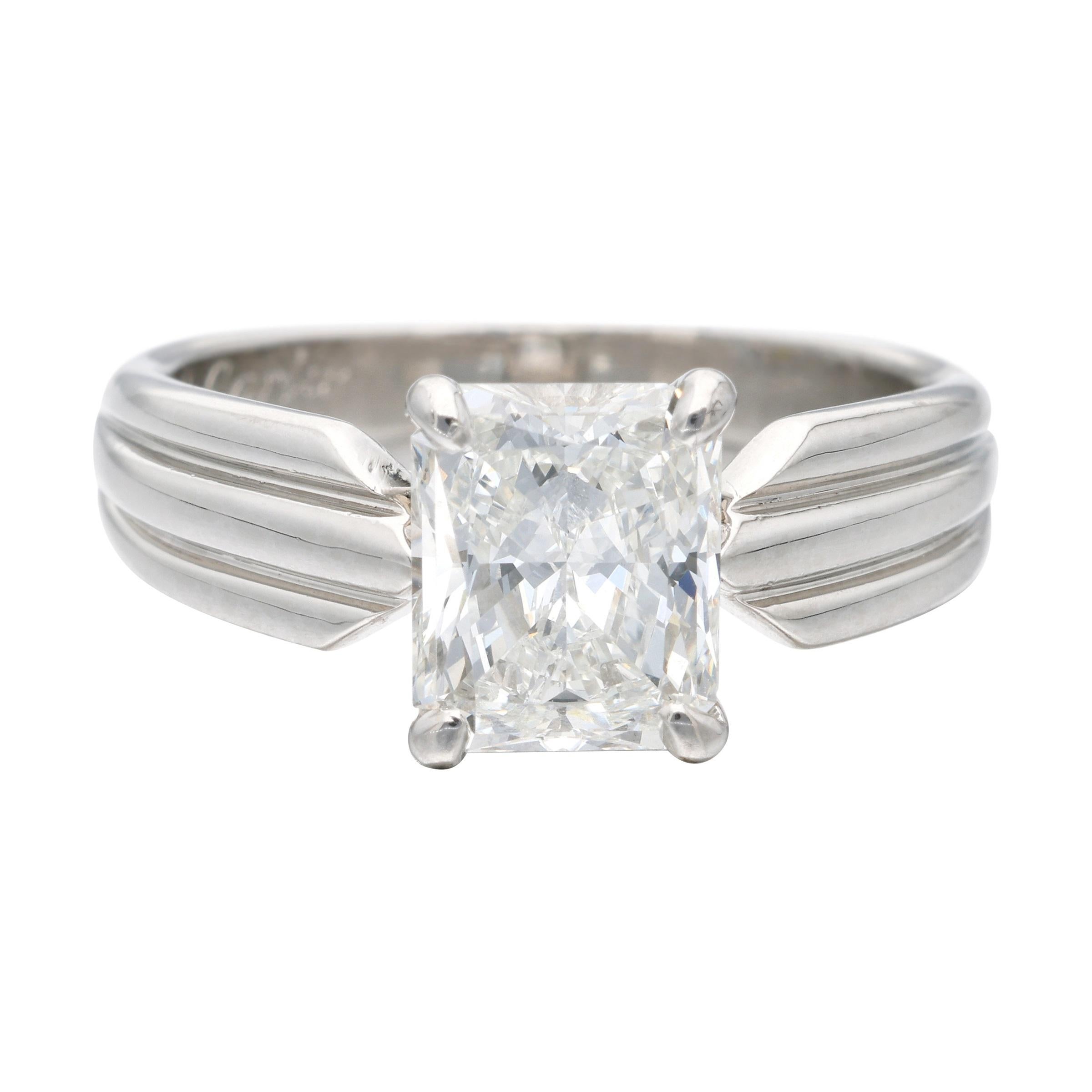 Anello di fidanzamento in platino con diamante Cartier 1,63 carati di forma radiante F-VS1 in vendita 7