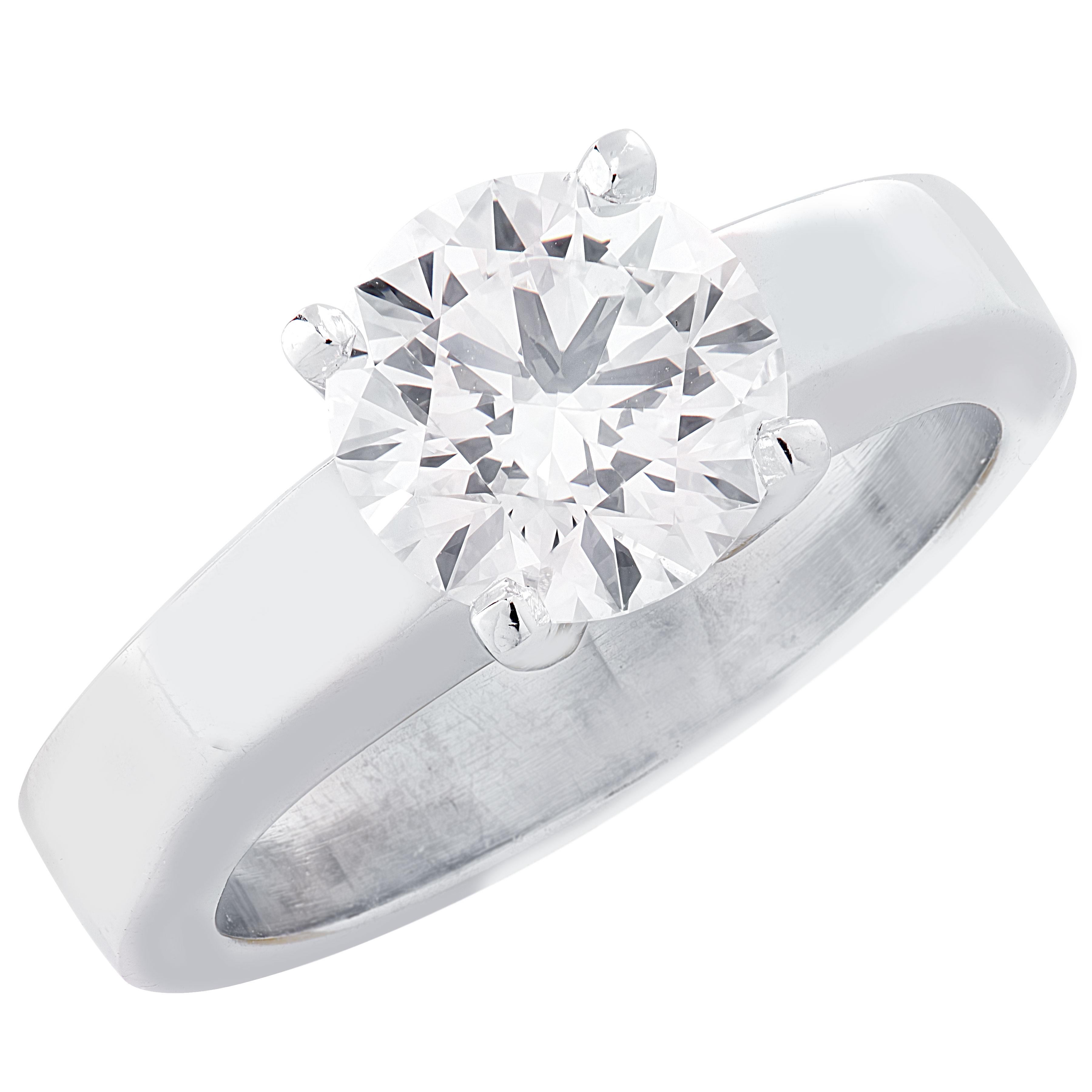 Anello di fidanzamento solitario con diamanti a taglio brillante rotondo da 1,70 carati di Cartier in vendita 4