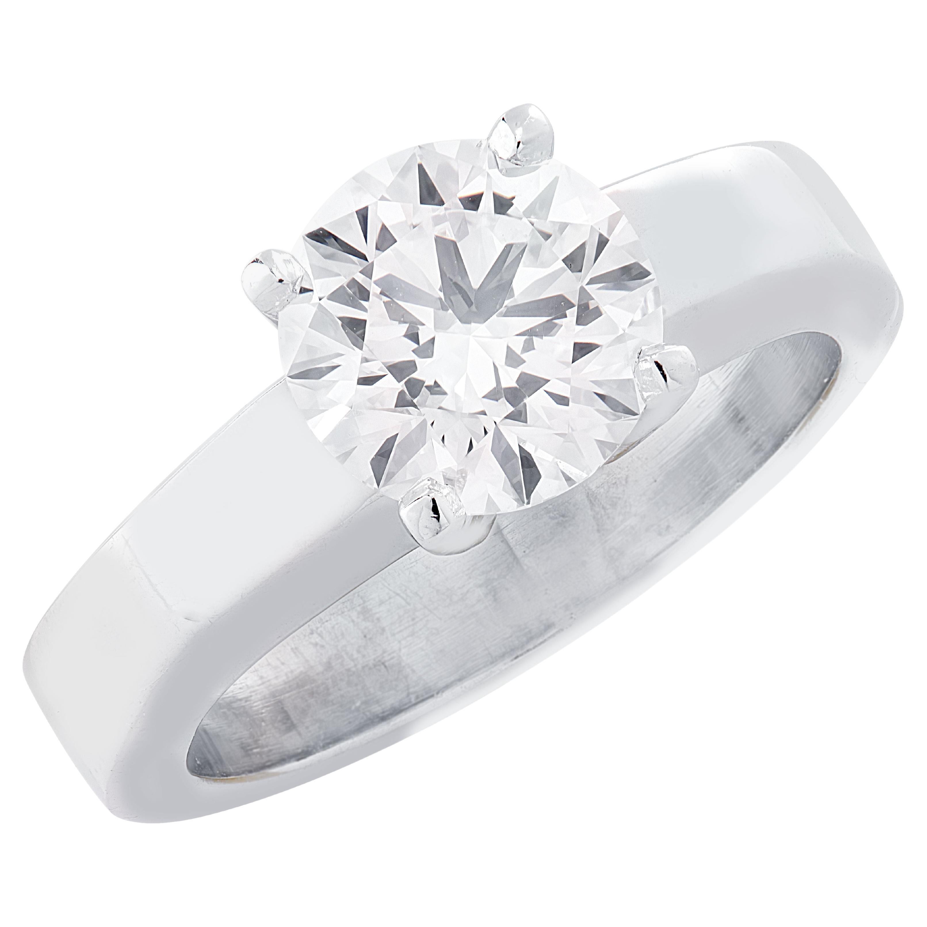 Cartier 1.70ct Round Brilliant Cut Diamond Solitaire Engagement Ring For Sale