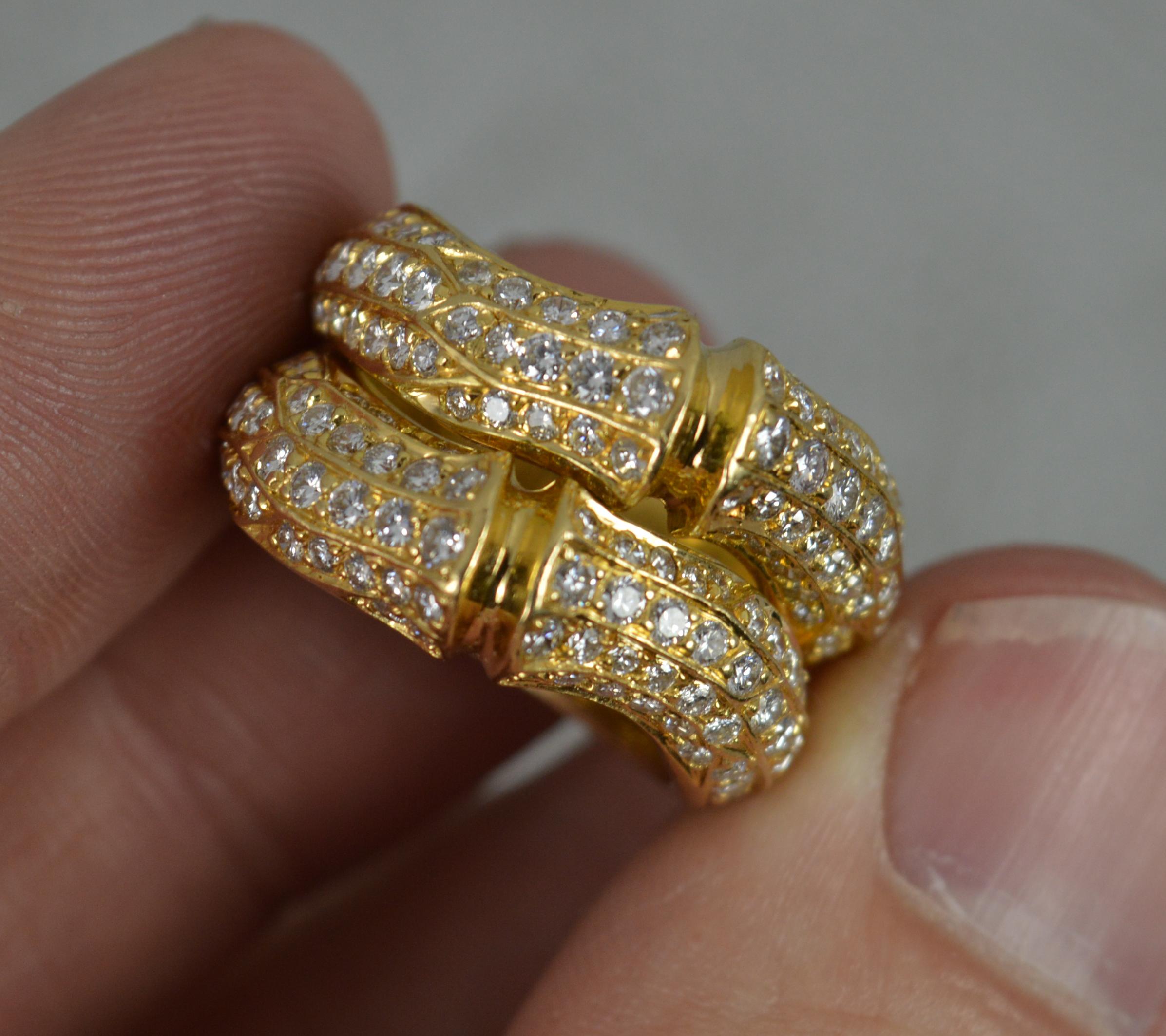 Round Cut Cartier 18 Carat Gold and Vs Diamond Double Bamboo Cluster Band Ring