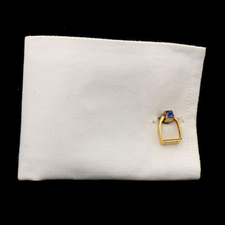 Cartier 18 Carat Gold Stirrup Cufflinks with Sapphire Sugar Loaf, circa 1935 In Good Condition In London, GB