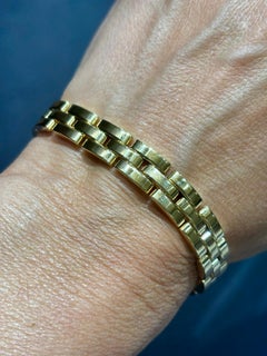 Cartier 18 Carat Yellow Gold Panthere Bracelet, Circa 1990 France