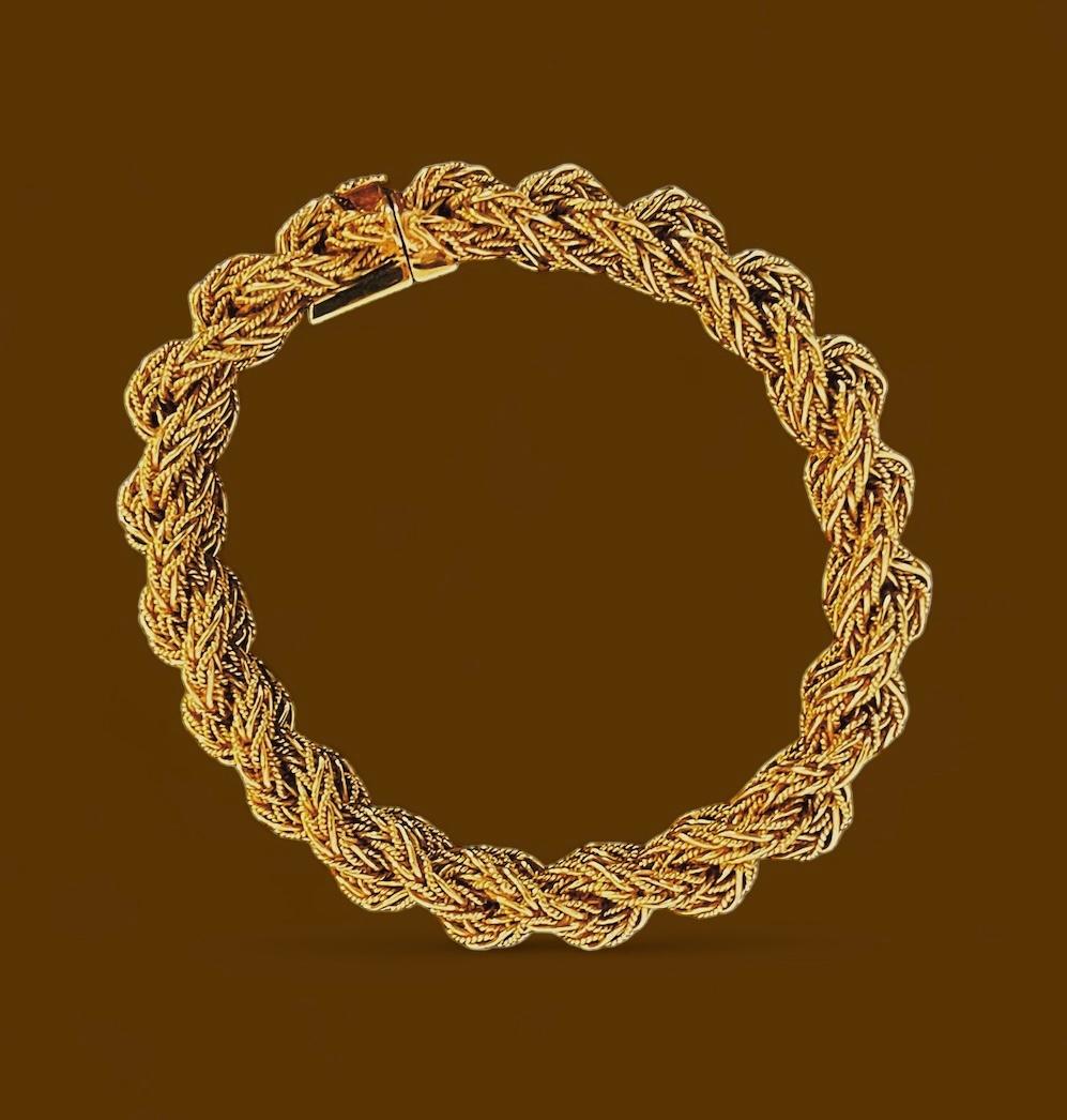 CARTIER 18 Carats Gold Flexible Bracelet Of Plaited Woven, 1.3/19cm Circa 1960's For Sale 6