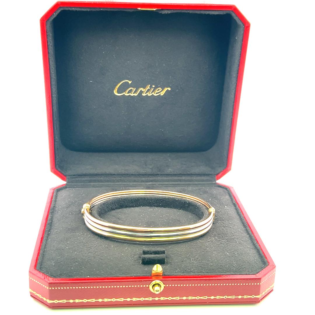 Designer:
CARTIER
Title:
Cartier 18 Karat Tri Color Gold Bangle Bracelet
Style:
Bangle
Metal:
18 Karat Tri Color Gold
Dimension:
7.25IN
Weight:
23.8 Grams
Condition:
Vintage And Estate
Product ID:
5J437
Note:
Please note that all the non-GIA