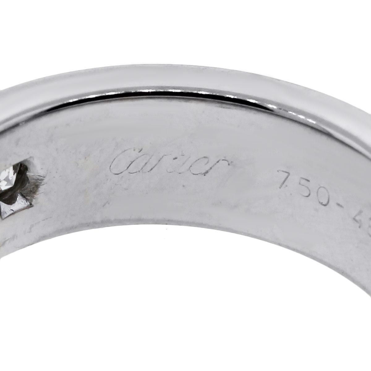 Anello d'amore con 3 diamanti Cartier in oro bianco 18 carati in vendita 1