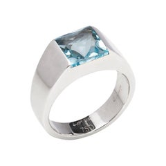 Cartier 18 Karat White Gold Large Aquamarine Tank Cocktail Ring