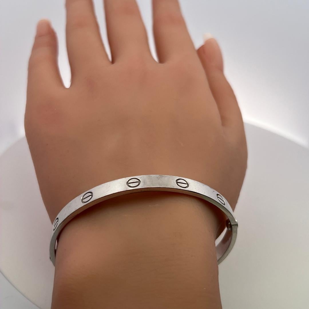 Cartier 18 Karat Weißgold Liebesarmband Größe 19 mit Box im Angebot 7