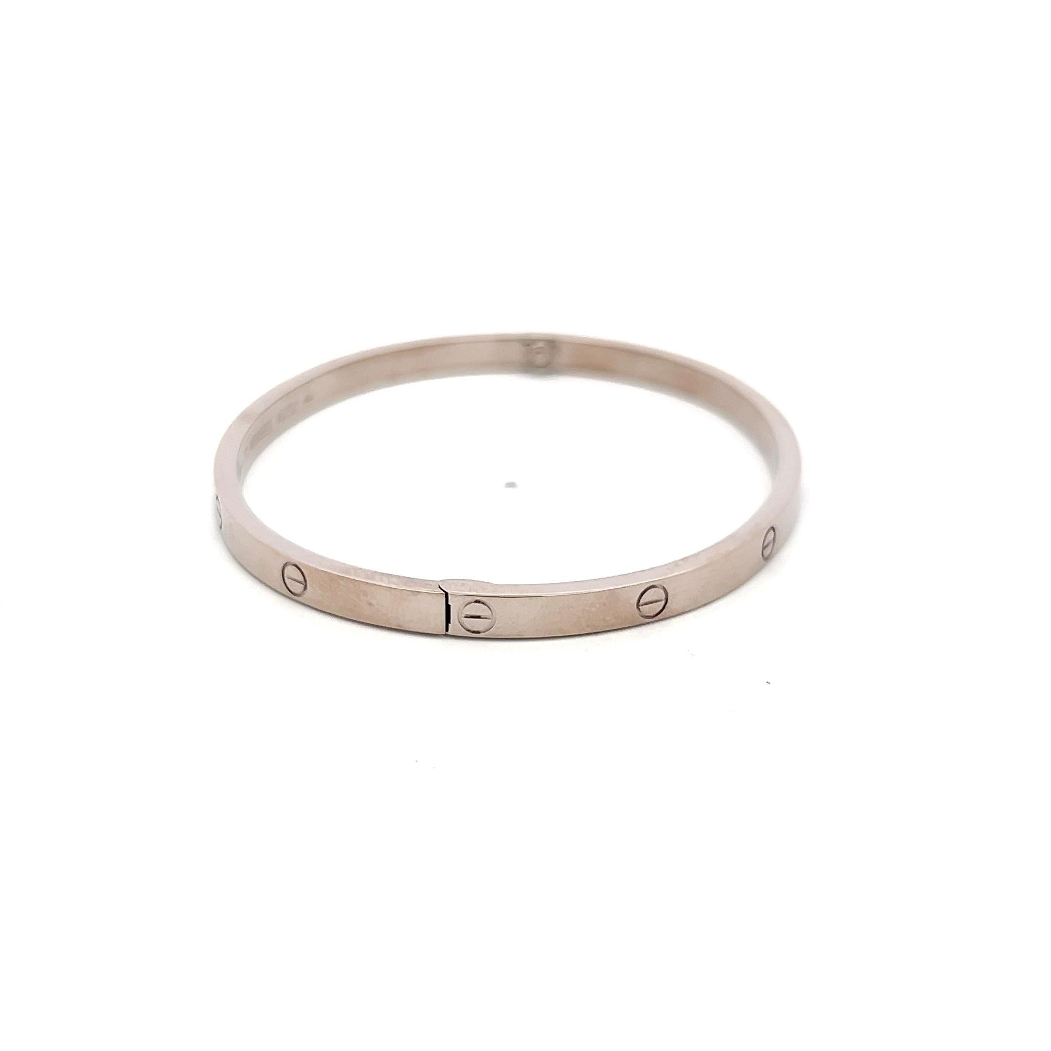 Designer:
CARTIER
Title:
Cartier 18 Karat White Gold Love Bracelet
Style:
Love
Metal:
18 Karat White Gold
Dimension:
17
Weight:
26.3 Grams
Condition:
Vintage And Estate
Product ID:
5J107
Note:
Please note that all the non-GIA Gemstones' Weight,