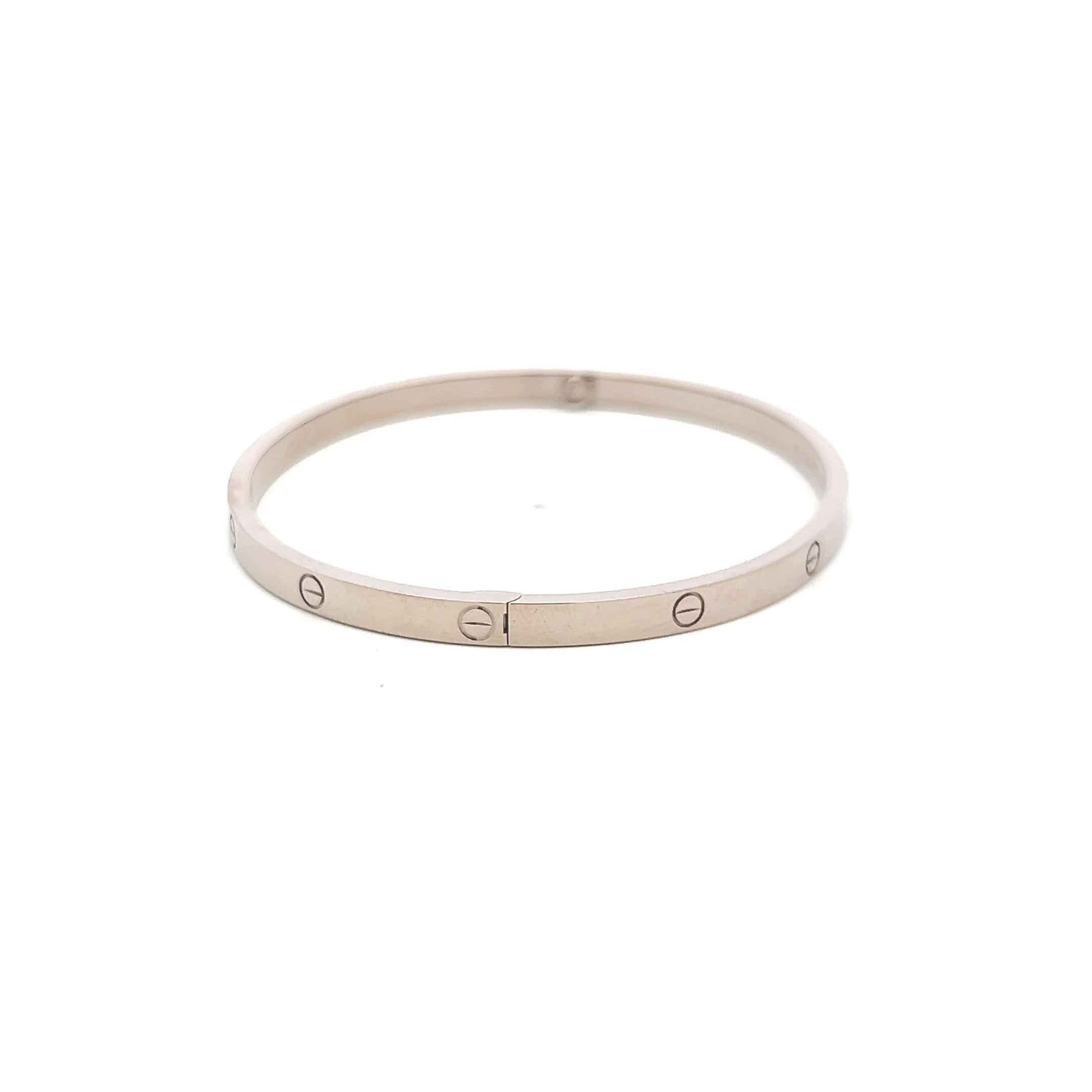Designer:
CARTIER
Title:
Cartier 18 Karat White Gold Love Bracelet
Style:
Love
Metal:
18 Karat White Gold
Dimension:
18
Weight:
21.6 Grams
Condition:
Vintage And Estate
Product ID:
5J268
Note:
Please note that all the non-GIA Gemstones' Weight,