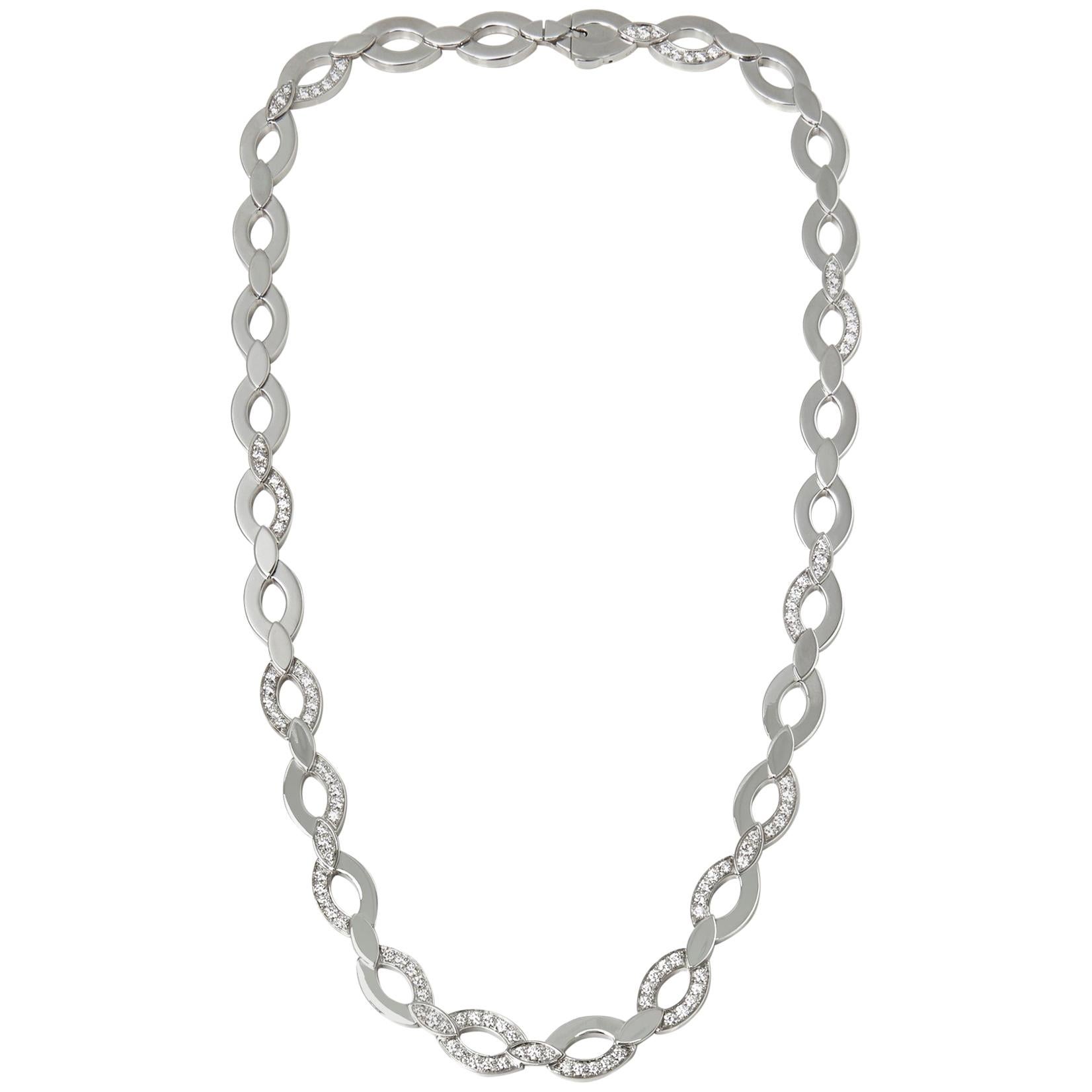 Cartier 18 Karat White Gold Round Cut Diamond Diadea Statement Necklace