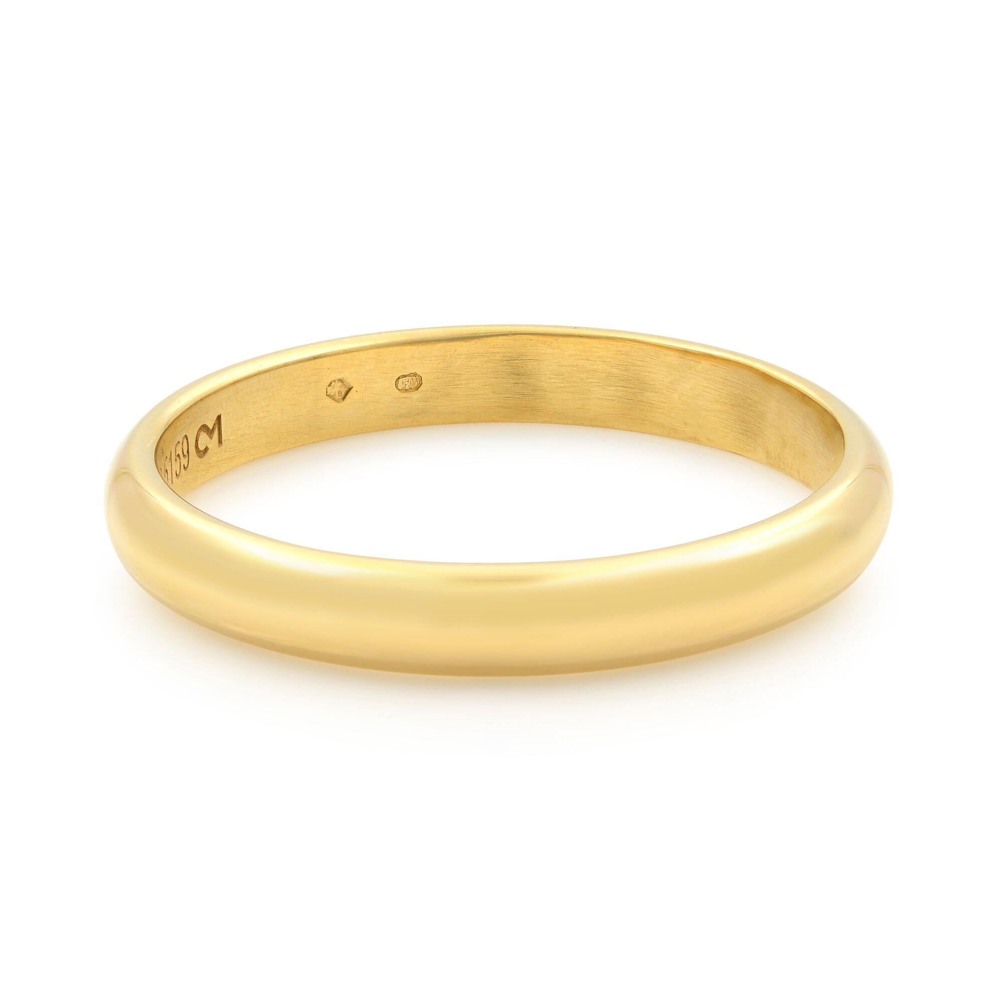 Cartier 1895 men's wedding band, width 3.5 mm, 18K yellow gold. Hallmarked. Ring Size: 12.
Condition: Pre-owned, like new. No original box and no papers. Comes in our presentation box. 