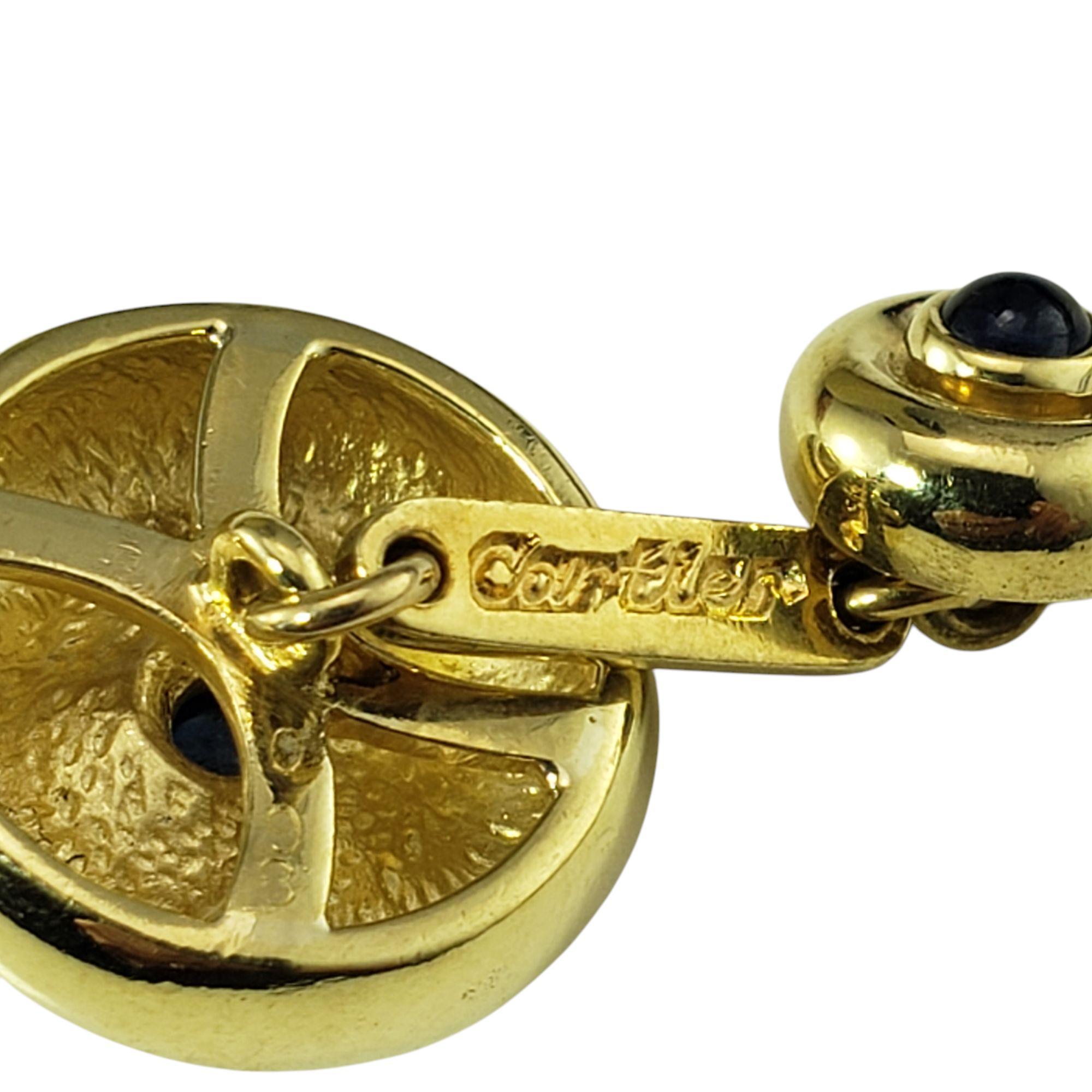 Cartier Manschettenknöpfe aus 18 Karat Gelbgold und Cabochon-Saphir #21242 Herren im Angebot