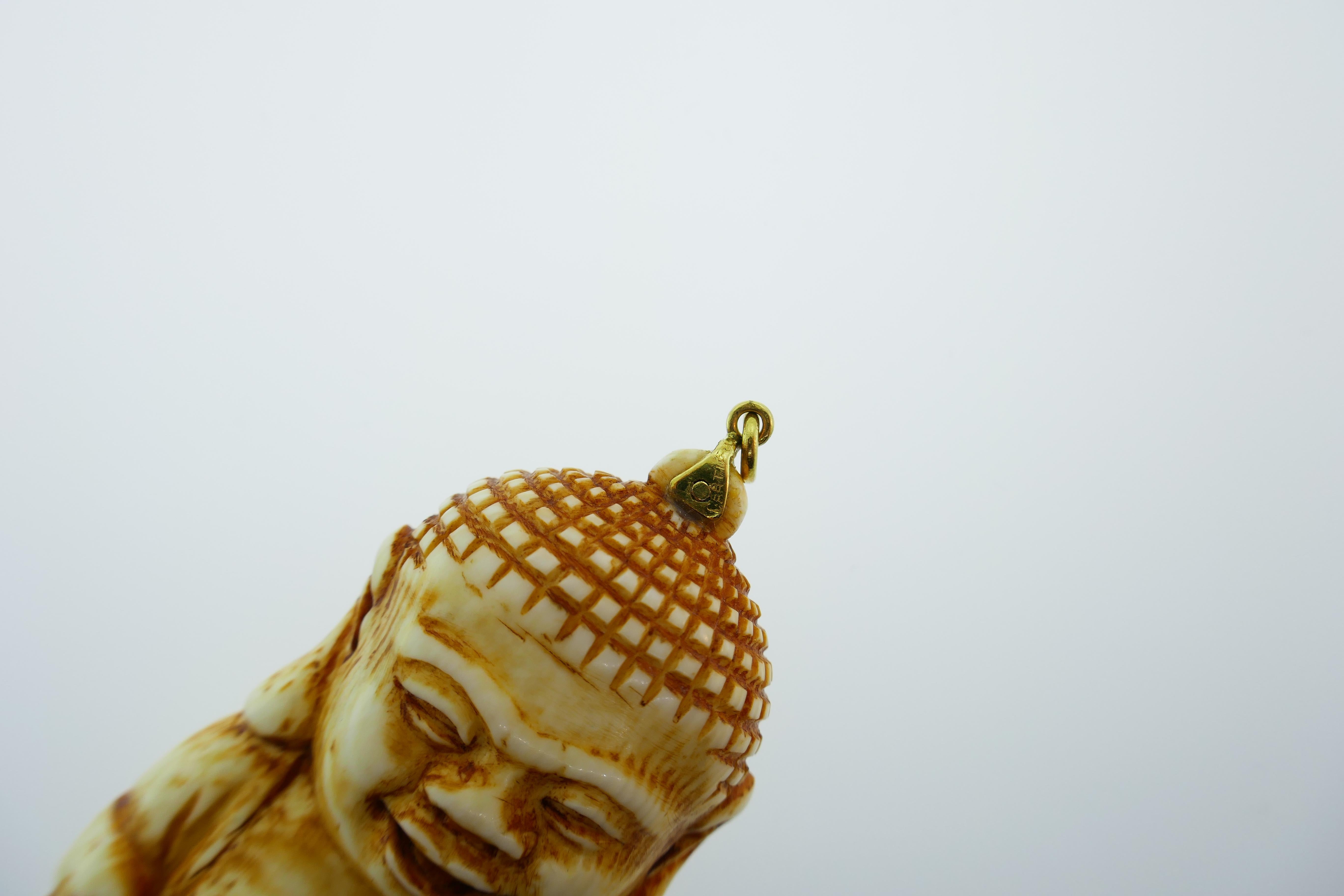 Cartier 18 Karat Yellow Gold and Natural Stone Buddha Pendant Vintage circa 1970 In Good Condition For Sale In Beverly Hills, CA