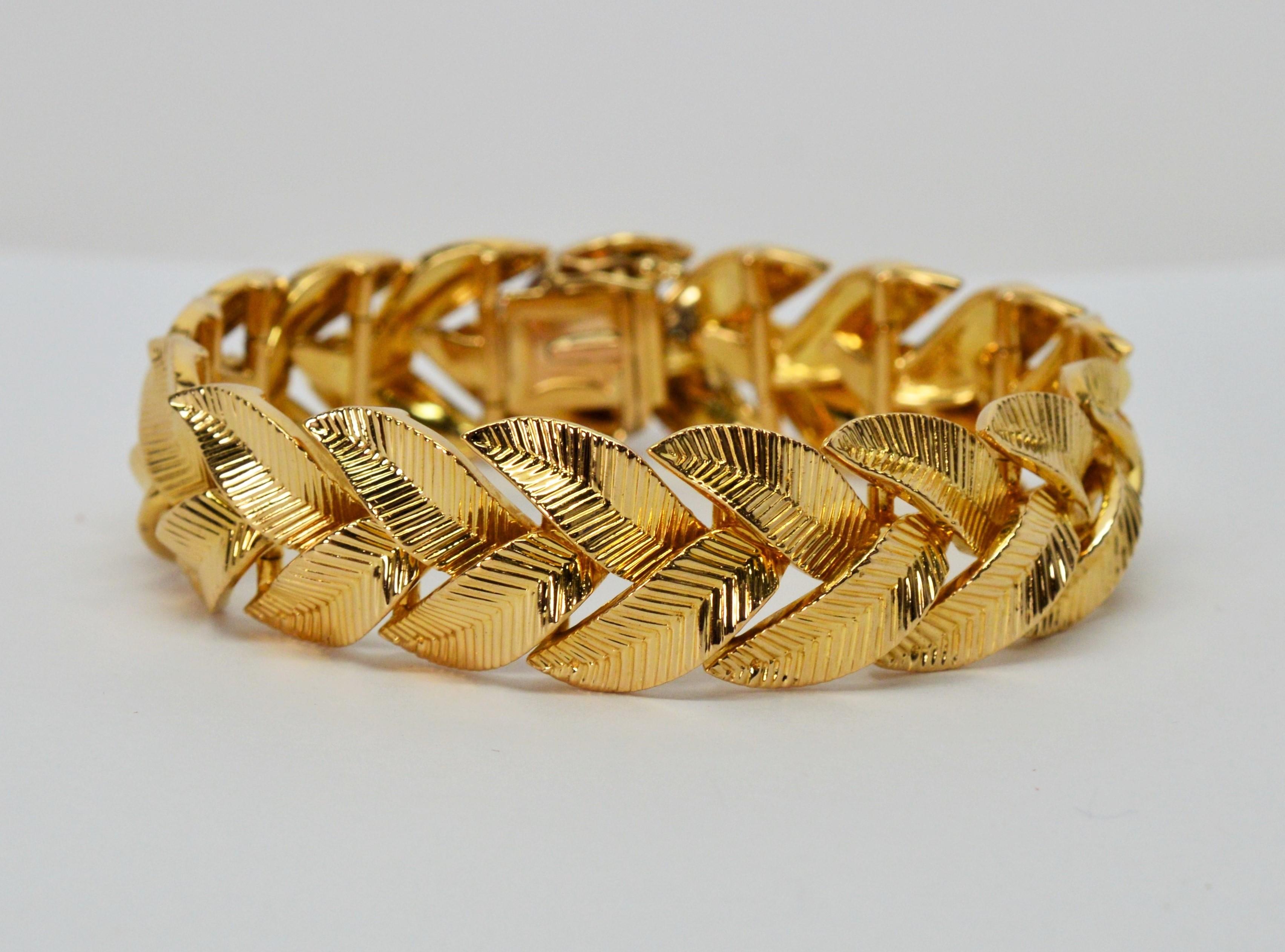 Cartier 18 Karat Yellow Gold Braided Leaf Bracelet For Sale 1