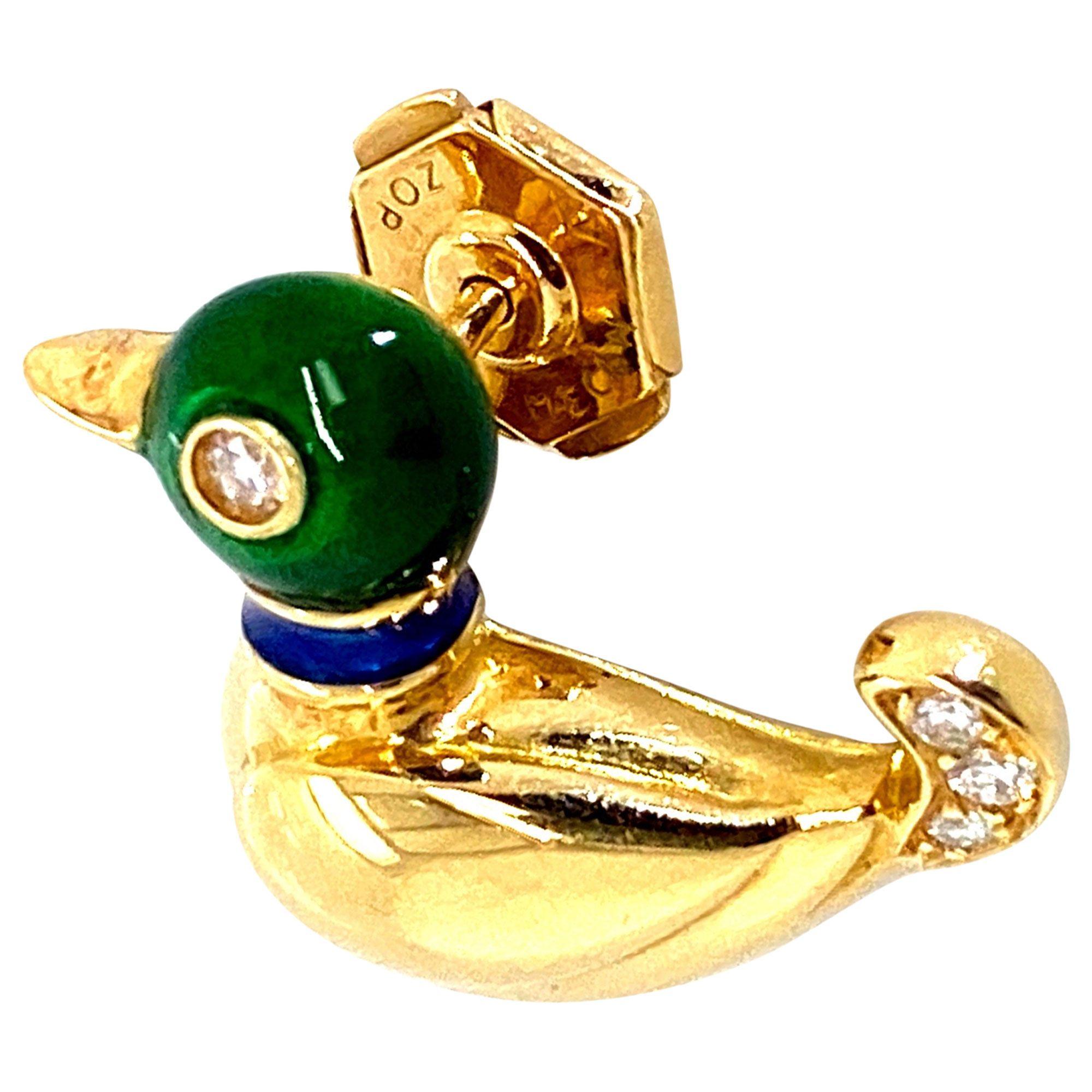 Women's or Men's Cartier 18 Karat Yellow Gold, Enamel and Diamond Duck Pin For Sale