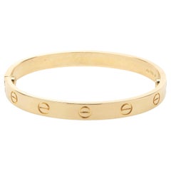 Cartier: Love-Armband aus 18 Karat Gelbgold