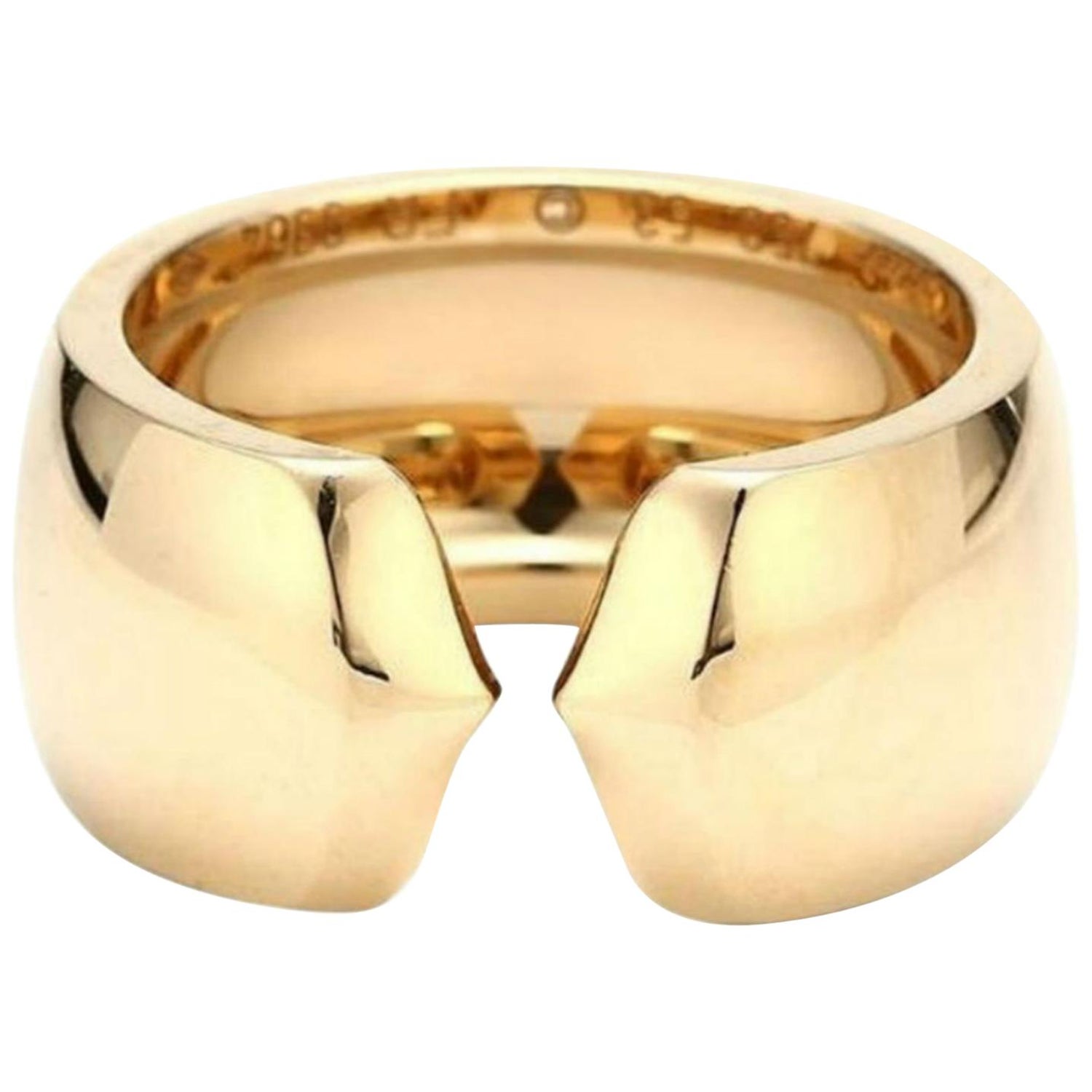 Cartier 18 Karat Yellow Gold Luxury Ring For Sale at 1stDibs