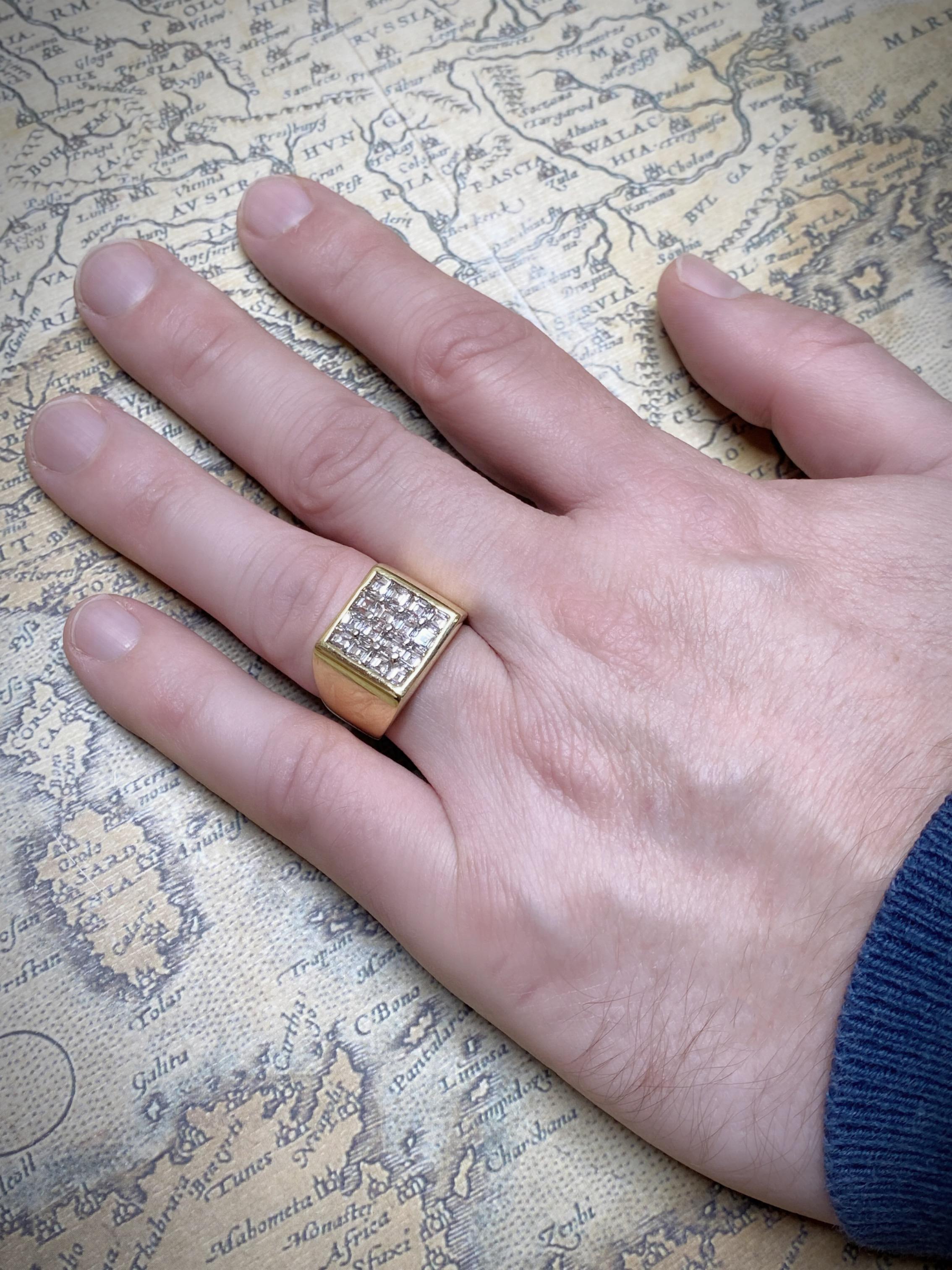 Cartier 18 Karat Yellow Gold Platinum Asscher Cut Diamond Ice-Cube Unisex Ring For Sale 4