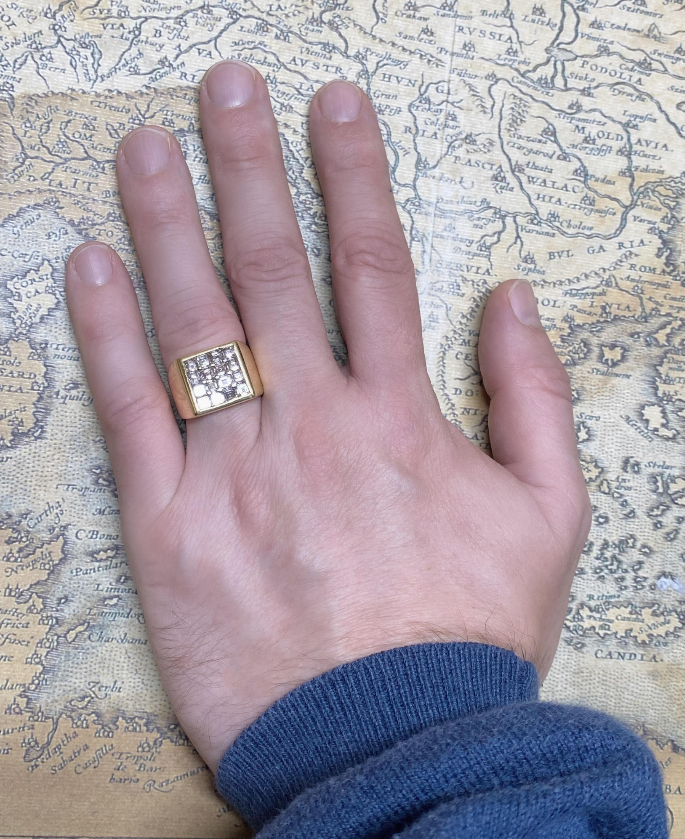 Cartier 18 Karat Yellow Gold Platinum Asscher Cut Diamond Ice-Cube Unisex Ring For Sale 5