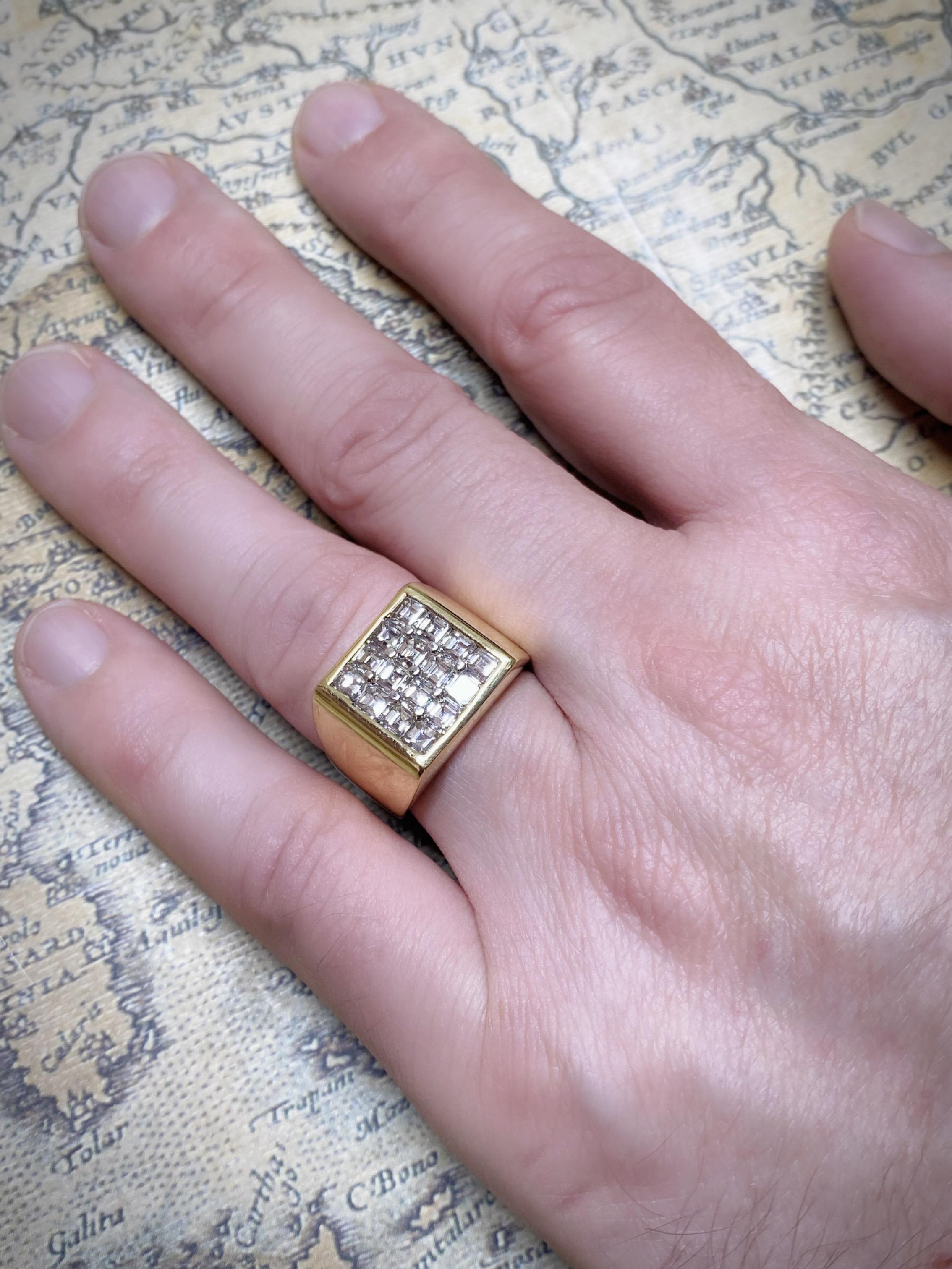 Cartier 18 Karat Yellow Gold Platinum Asscher Cut Diamond Ice-Cube Unisex Ring For Sale 6
