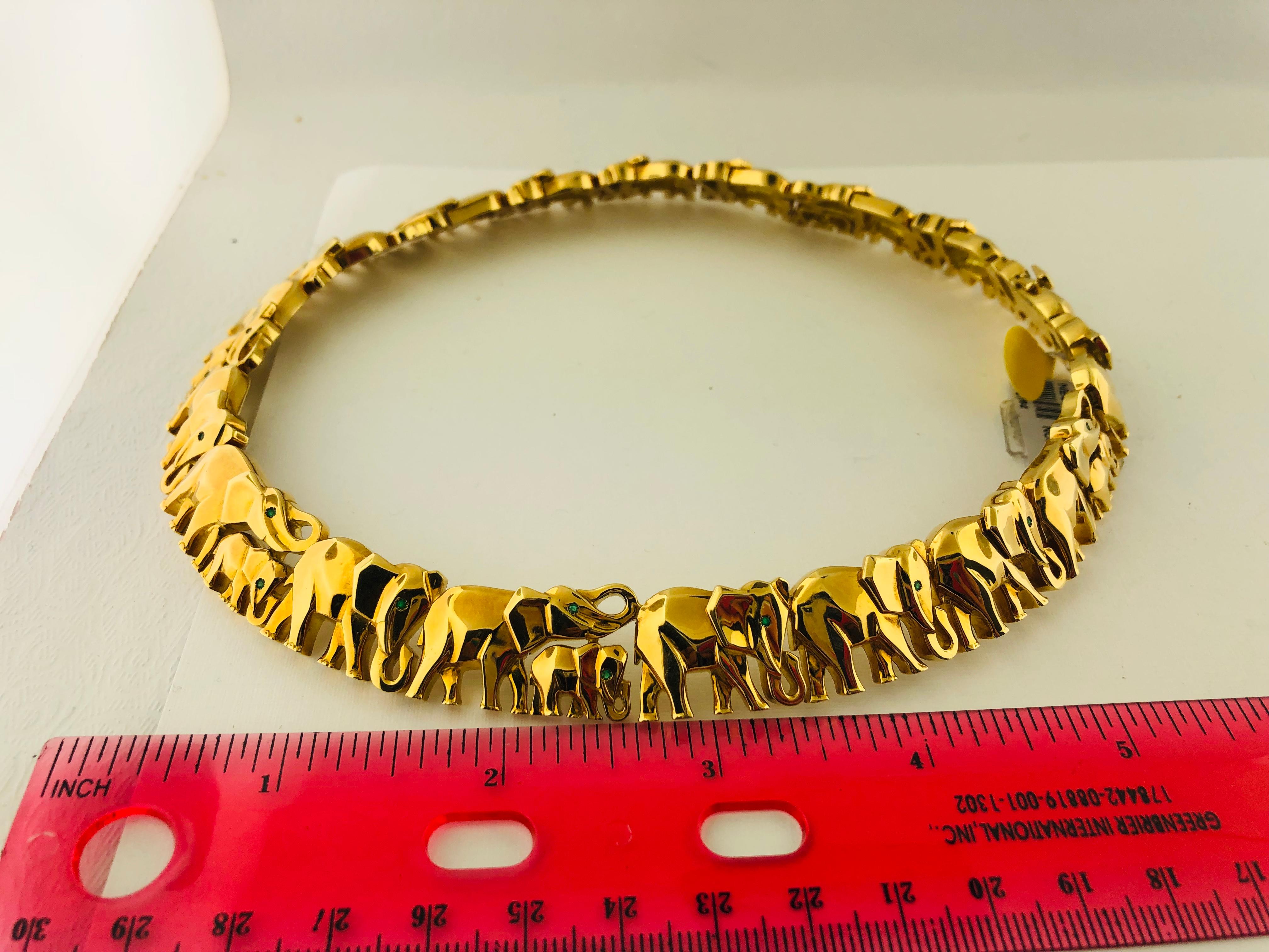 Cartier, collier éléphant en or jaune 18 carats avec yeux d'émeraude en vente 3