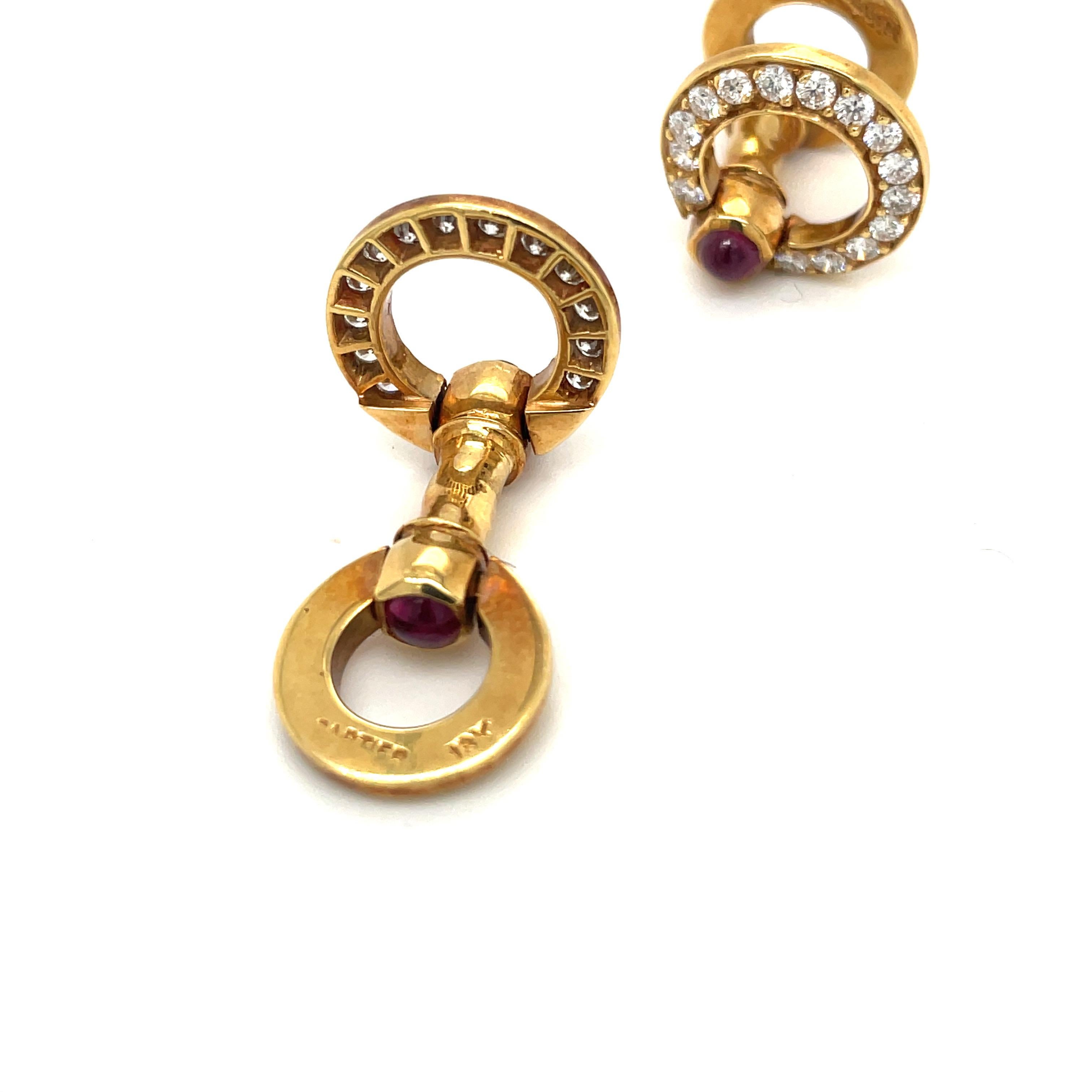 Cartier 18 KT Yellow Gold Cuff Links with .94CT Diamonds 1.25 Ct Ruby Cabochon In New Condition For Sale In New York, NY