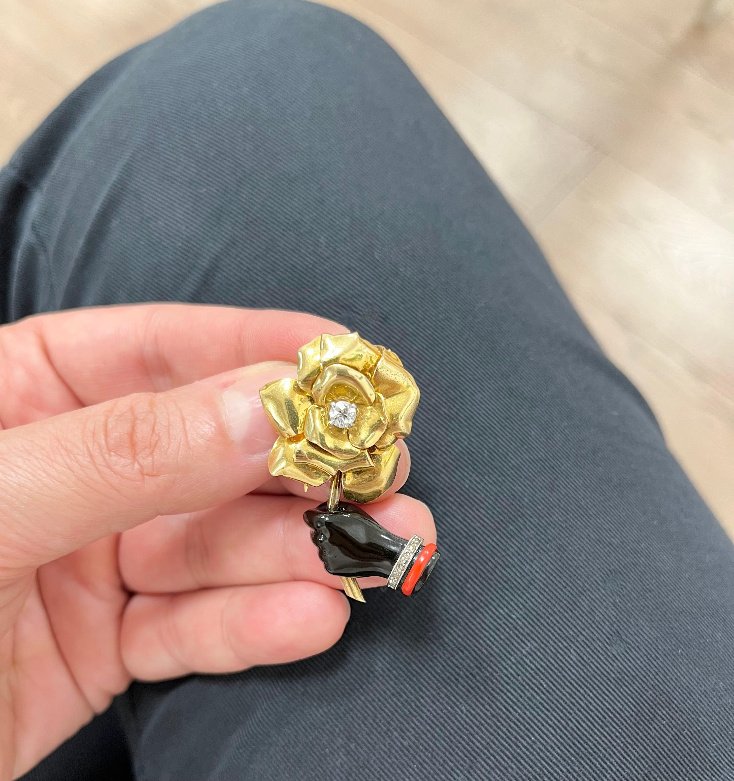 Cartier 18 Kt. Yellow Gold Onyx Diamonds Flower Brooch, 1940 In condizioni buone a Rome, IT