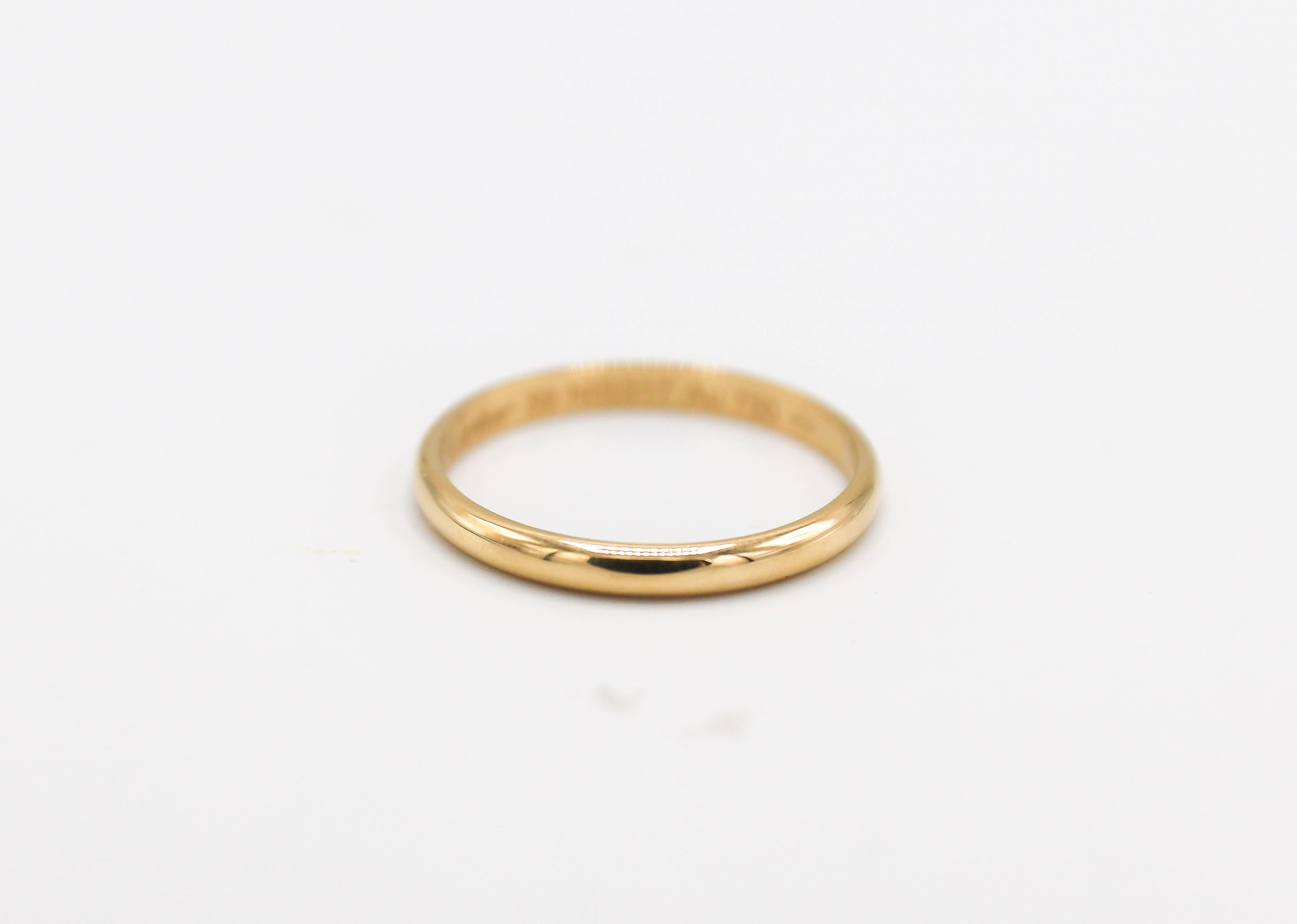 Women's or Men's Cartier 1895 18 Karat Yellow Gold Wedding Band Ring