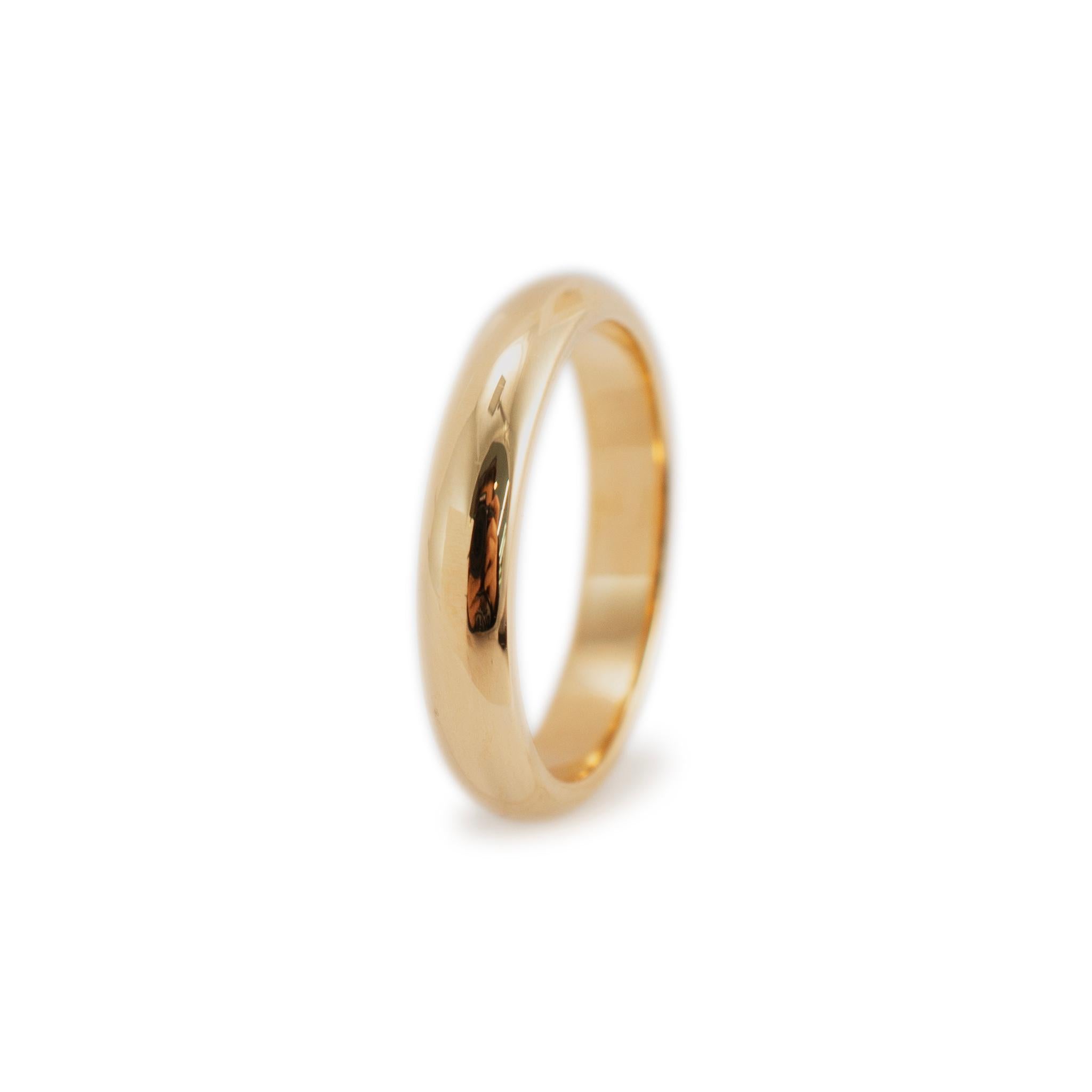 Cartier 1895 18K Yellow Gold Classic Wedding Band In Excellent Condition In Houston, TX