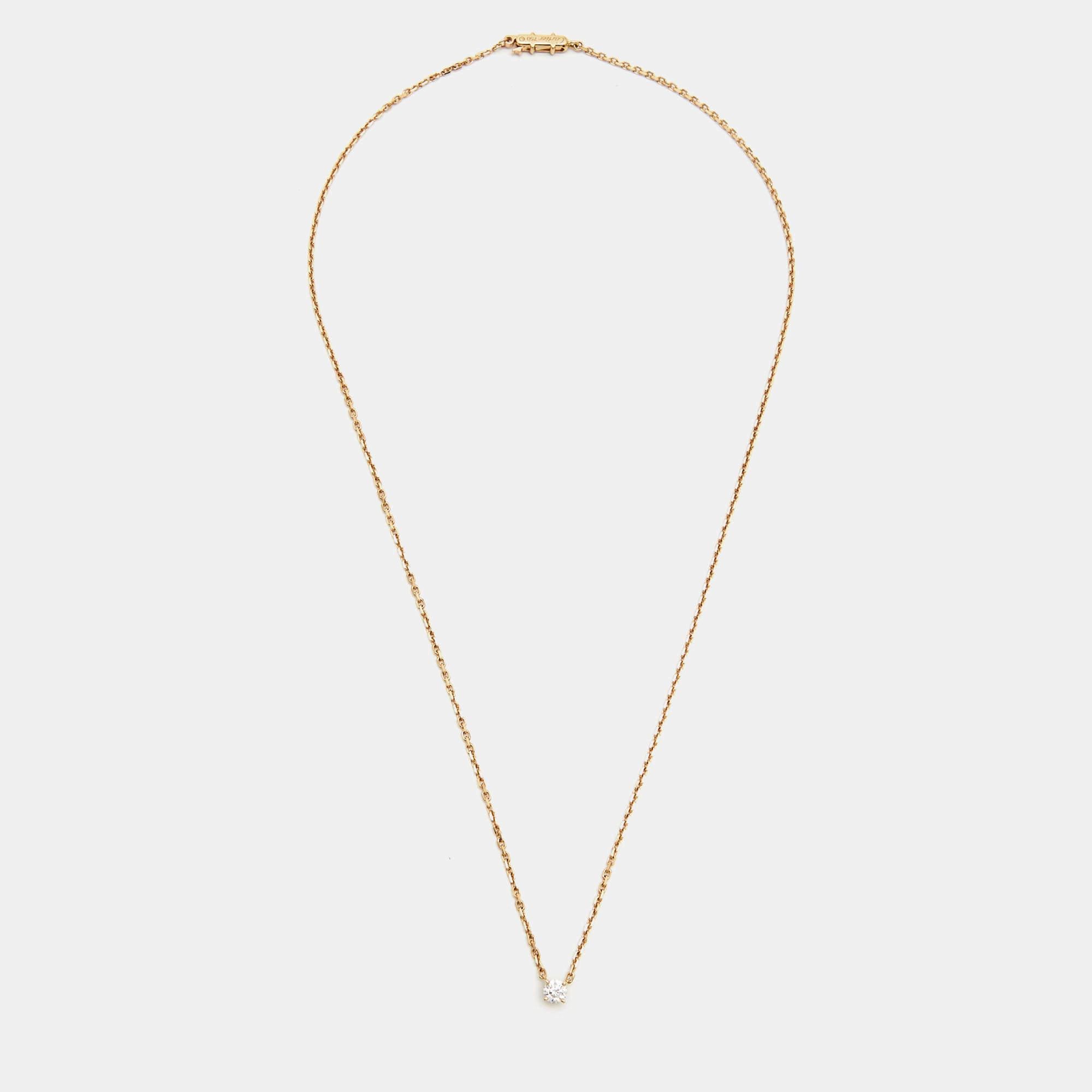 The use of precious materials, coupled with heritage artisanship, makes this necklace a creation worth cherishing. It sits gracefully on any neck.

