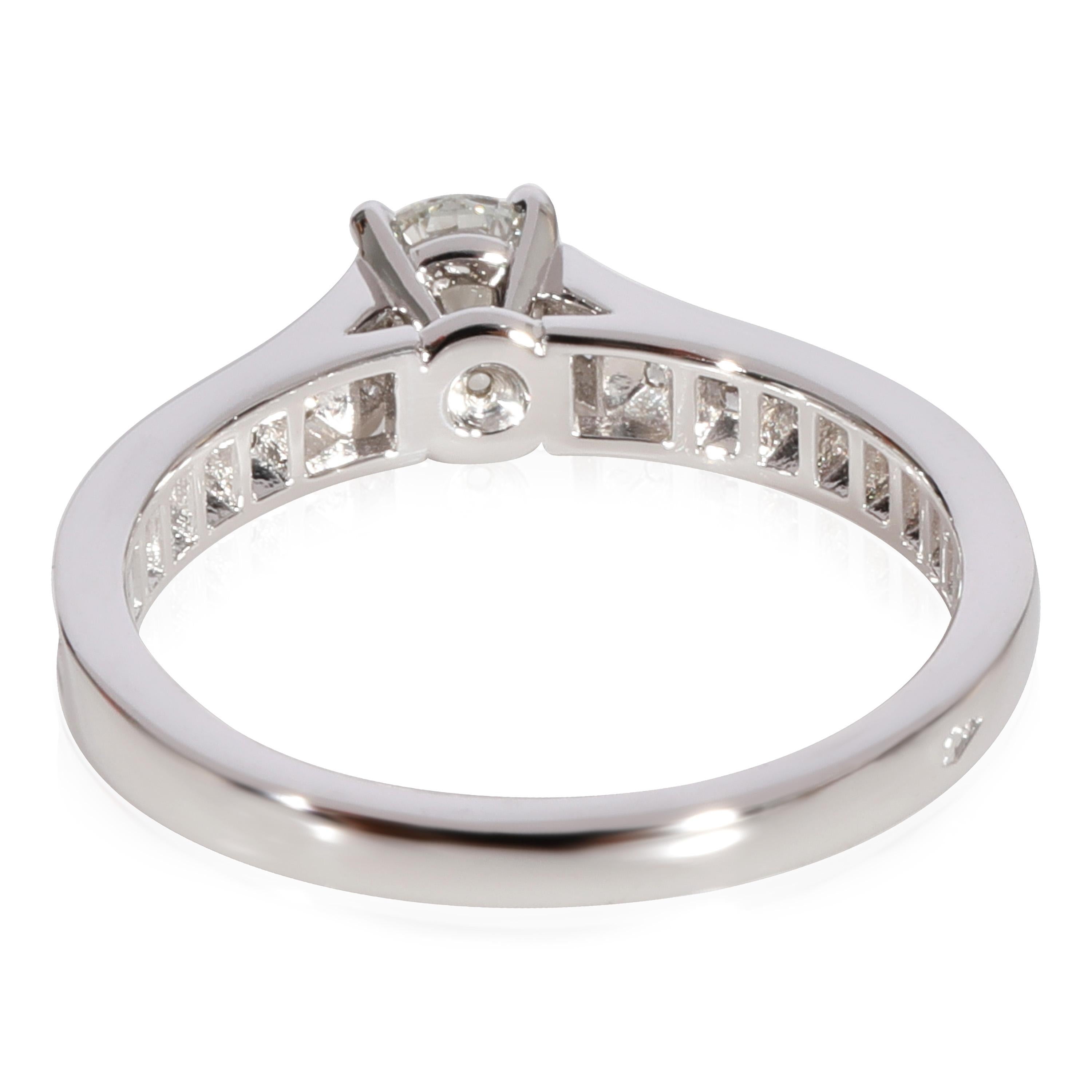 Cartier 1895 Diamond  Engagement Ring in 950 Platinum G VS1 0.66 CTW

PRIMARY DETAILS
SKU: 123484
Listing Title: Cartier 1895 Diamond  Engagement Ring in 950 Platinum G VS1 0.66 CTW
Condition Description: Retails for 6100 USD. In excellent condition