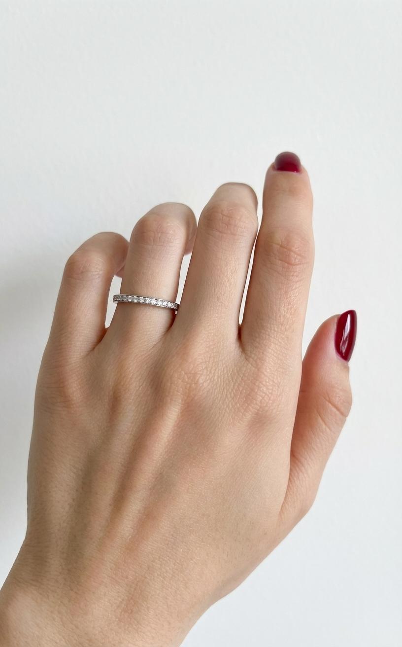 Cartier 1895 Pavé Diamond Full Eternity Wedding Band in 18K White Gold Contemporáneo en venta