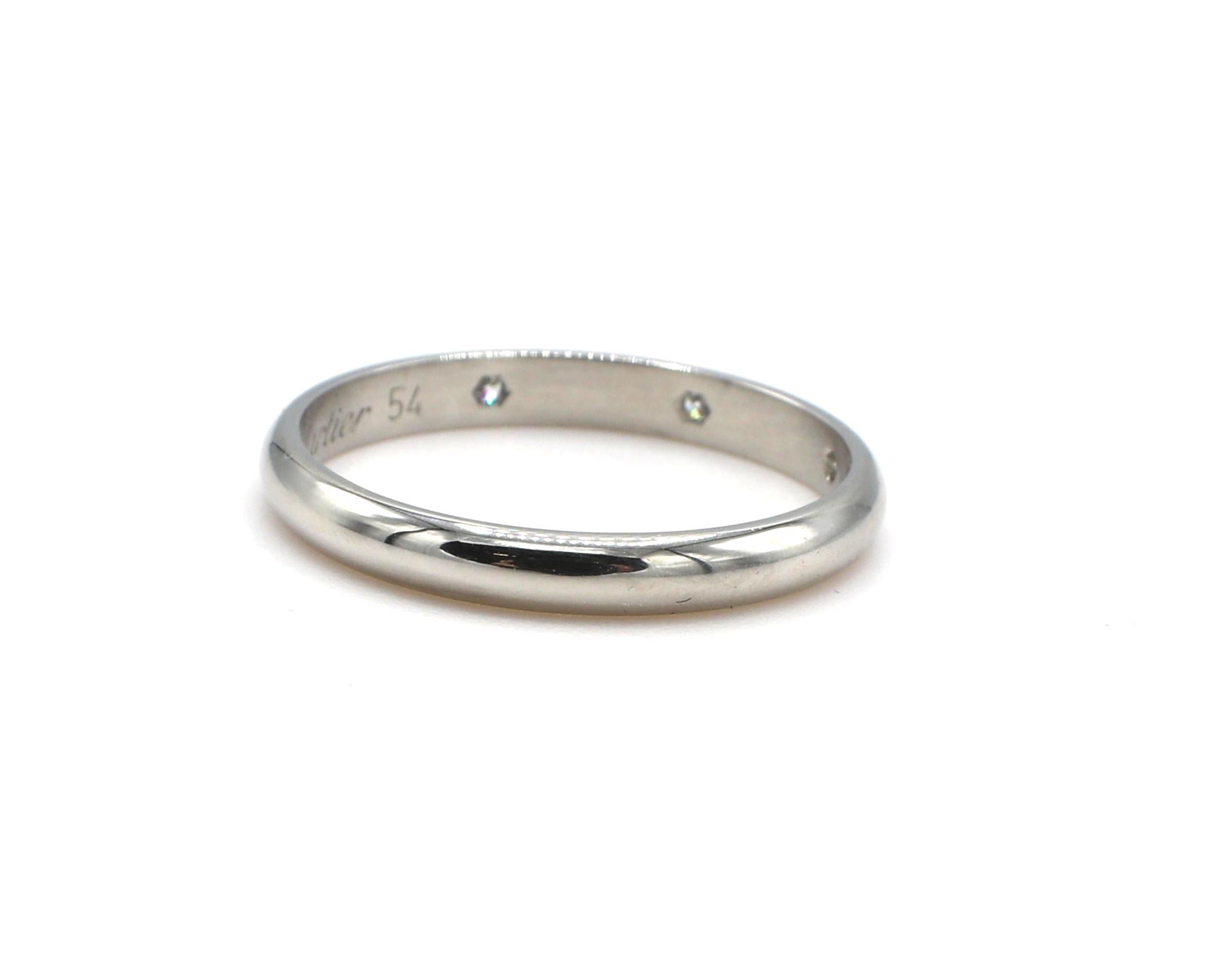 wedding band with 3 diamonds