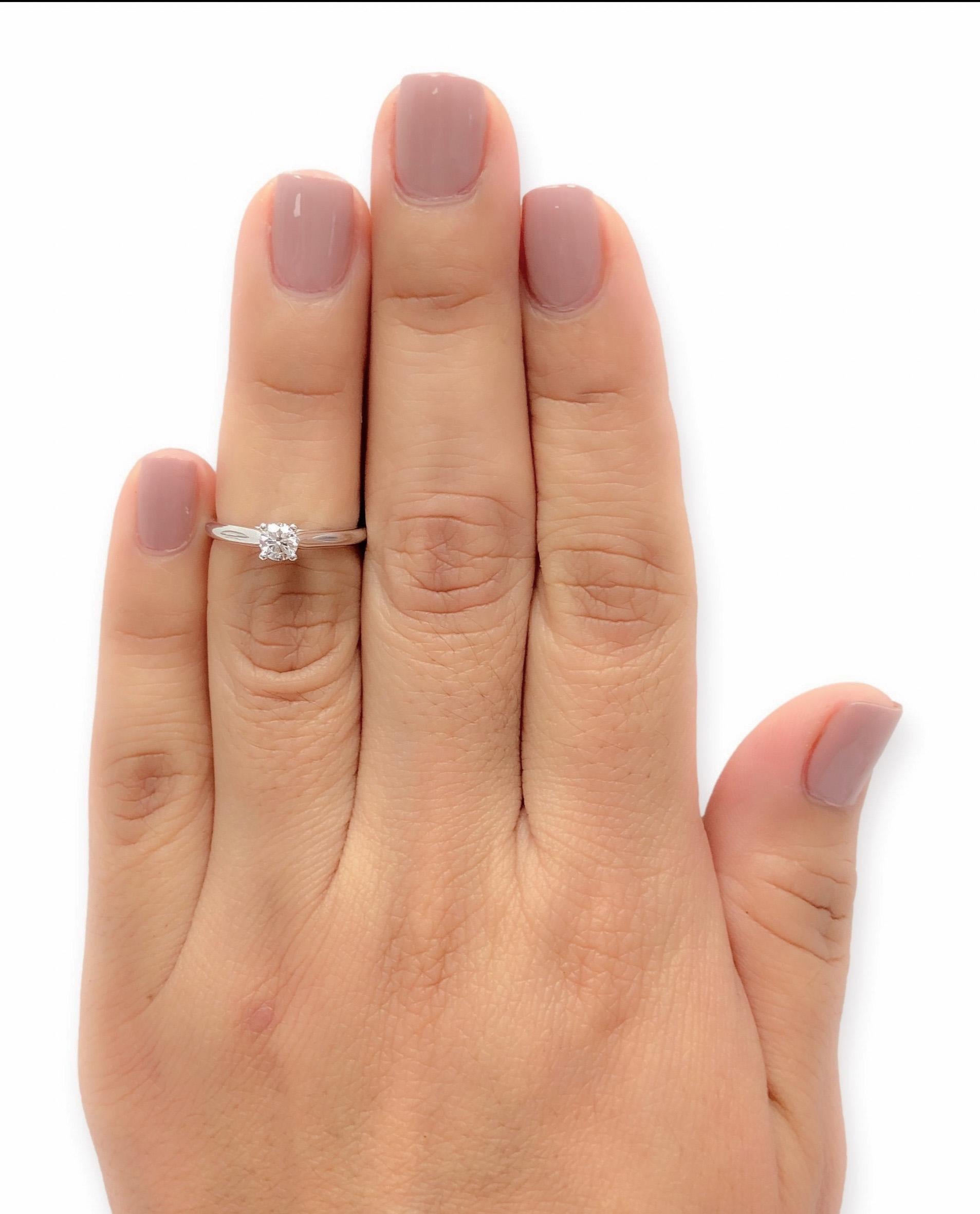 Cartier 1895 Platin-Diamant-Verlobungsring mit rundem .25 Karat FVS1 im Angebot 3