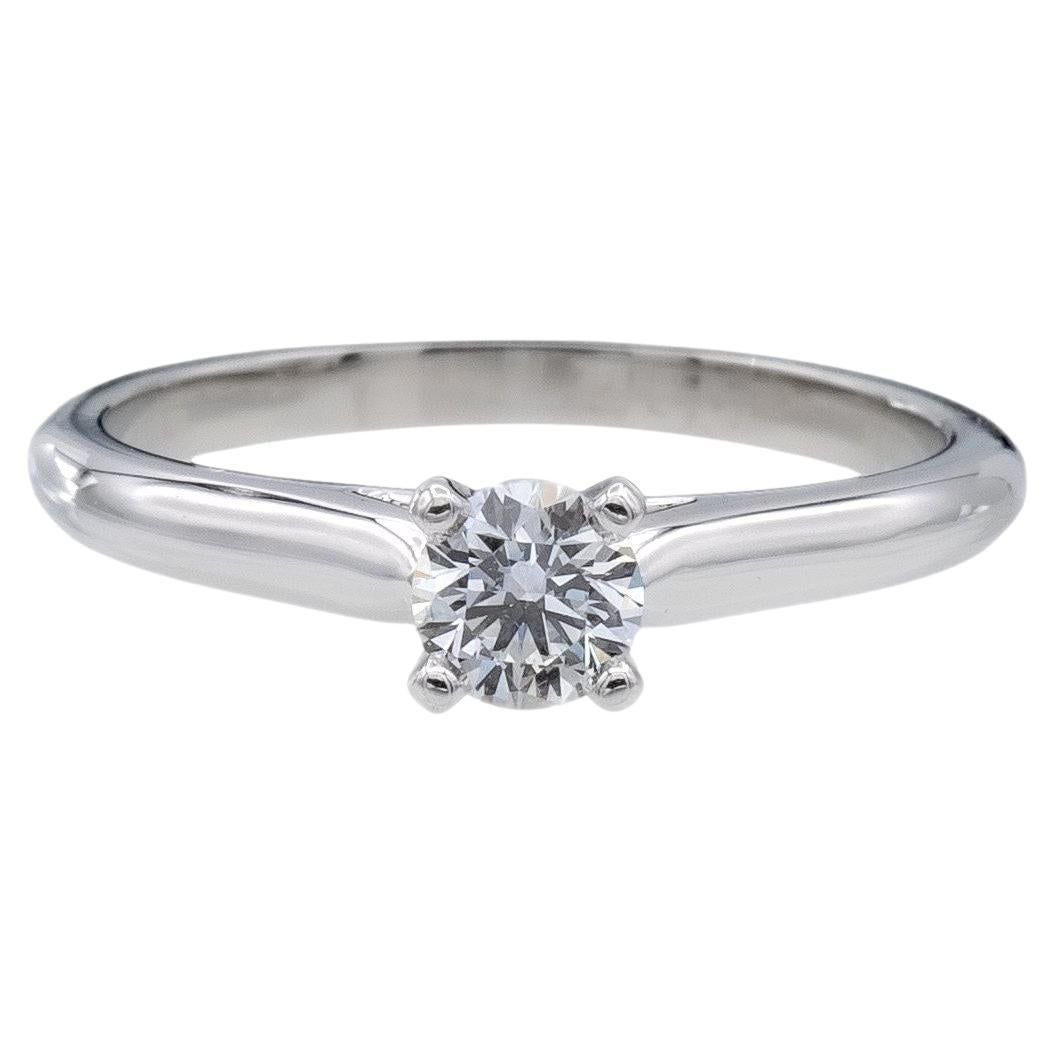 Cartier 1895 Platin-Diamant-Verlobungsring mit rundem .25 Karat FVS1 im Angebot