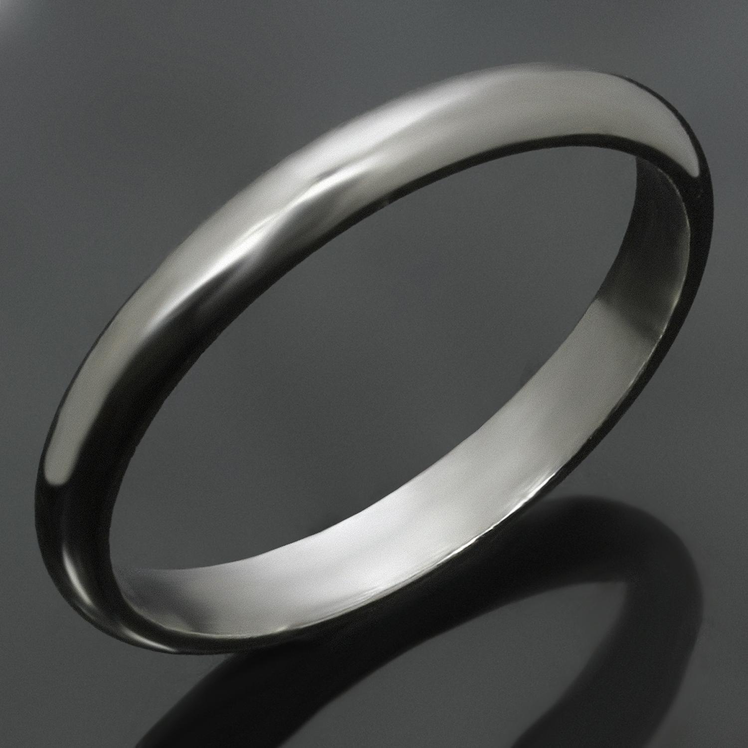 Cartier 1895 Platinum Wedding Band Ring 52 In condizioni ottime in vendita a New York, NY