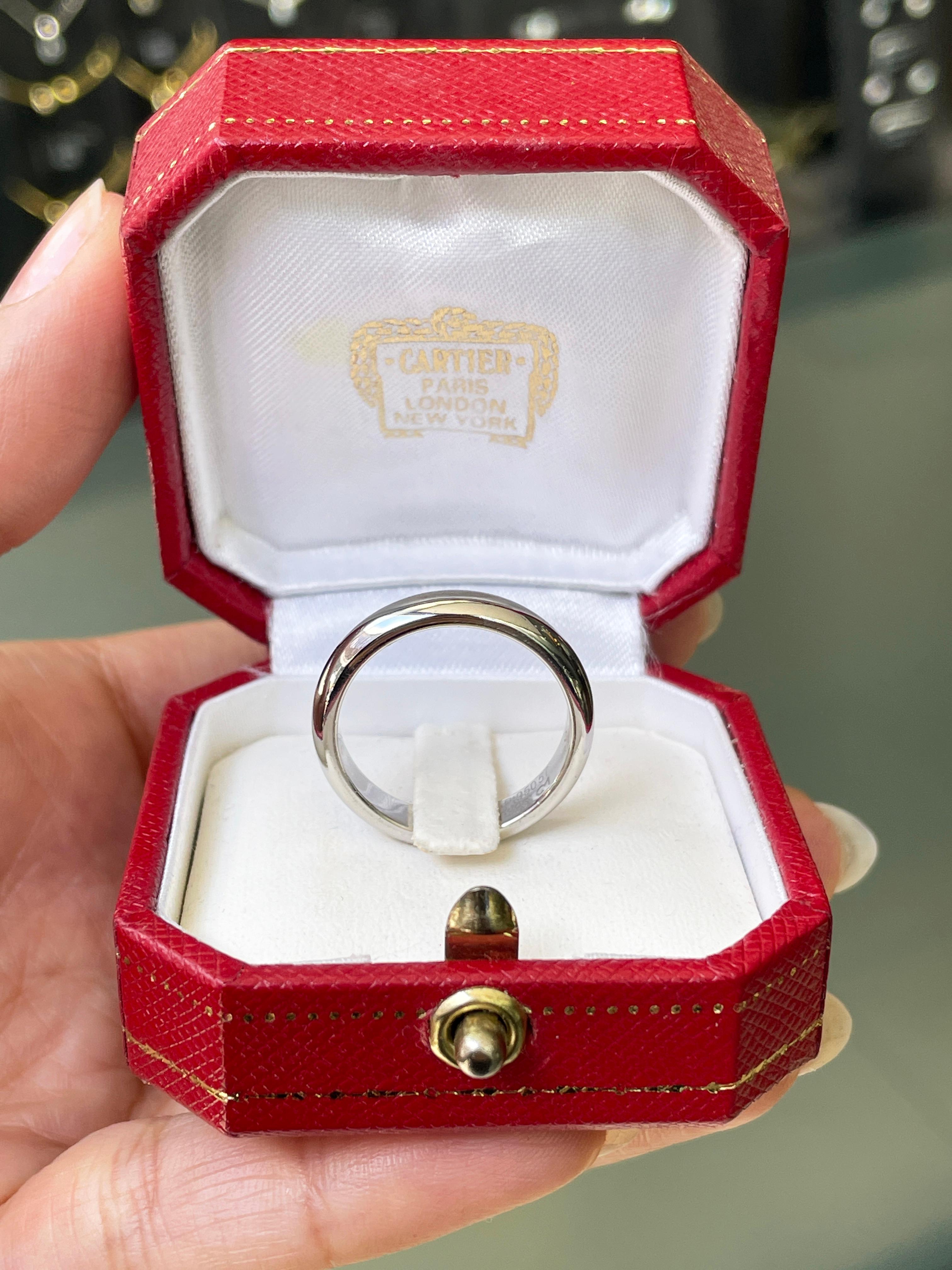 Cartier 1895 Platin-Hochzeitsring für Damen oder Herren im Angebot