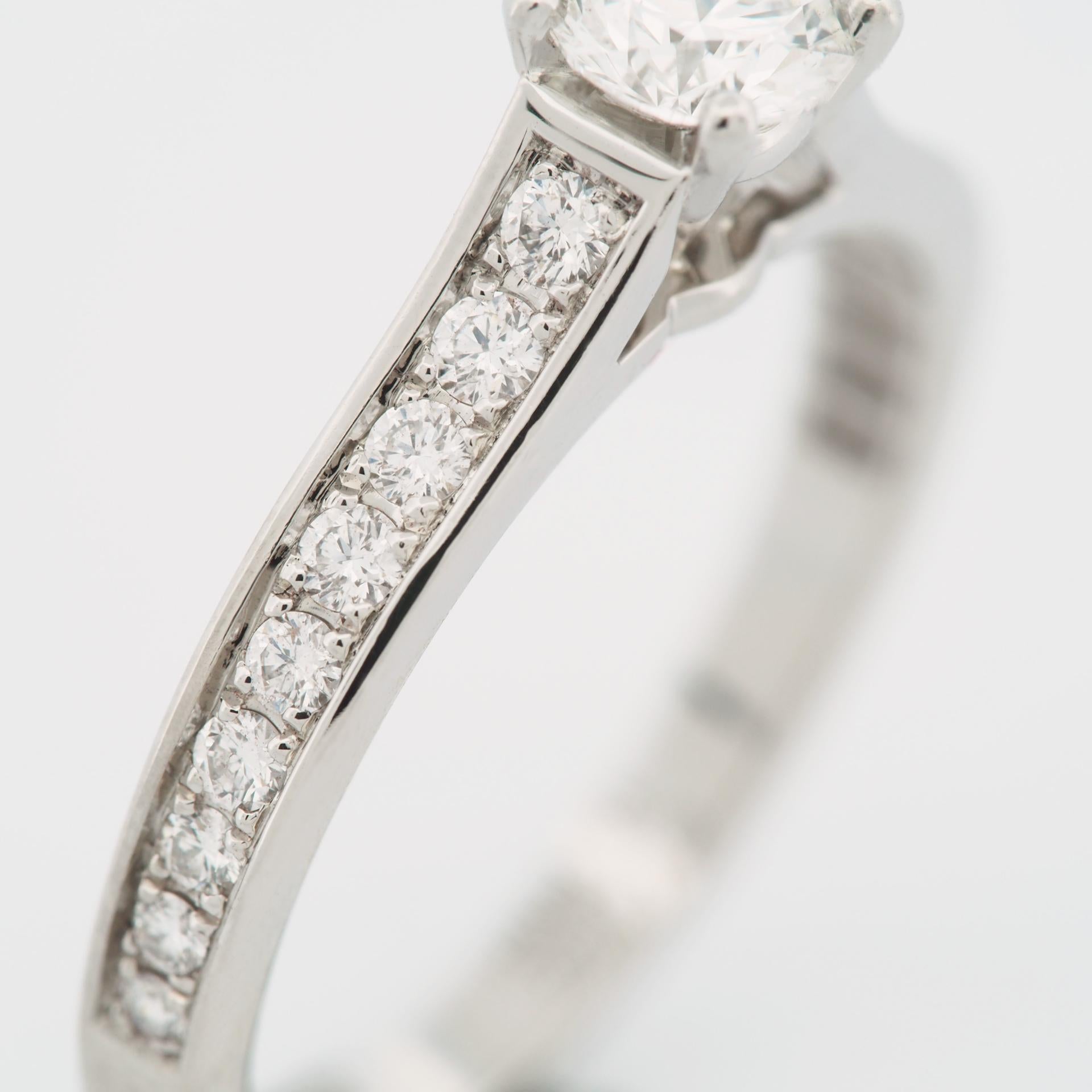 Cartier 1895 Solitaire 0.30ct and 18 Pave Diamonds Ring Pt 49 For Sale 1
