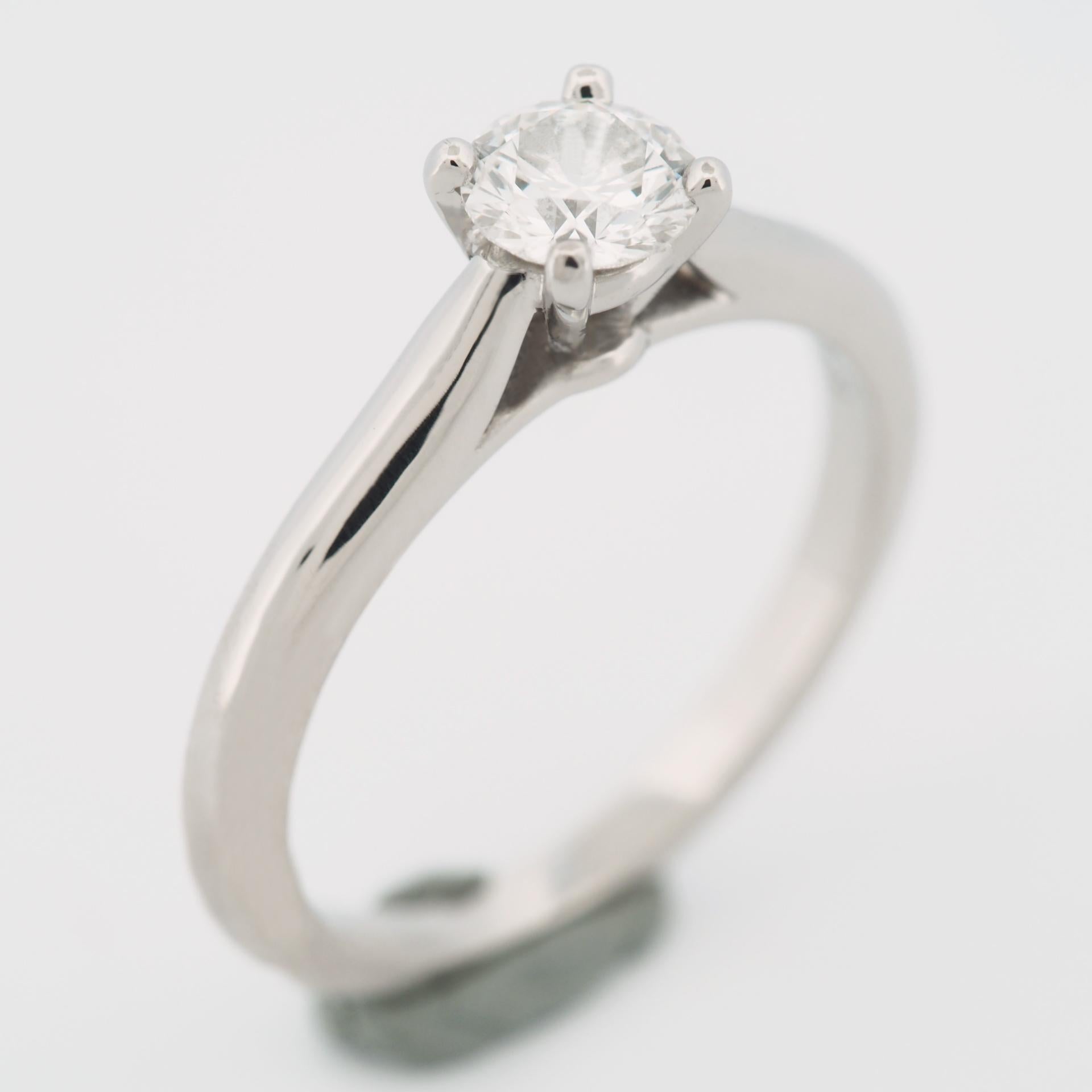 Round Cut Cartier 1895 Solitaire 0.45 Carat Solitaire Diamond Ring Pt 51 US 5.5