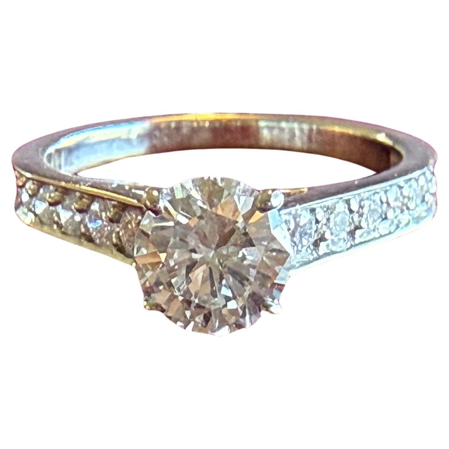 Anello di fidanzamento con pavé di diamanti Cartier 1895 Solitaire 1,26 TW in vendita
